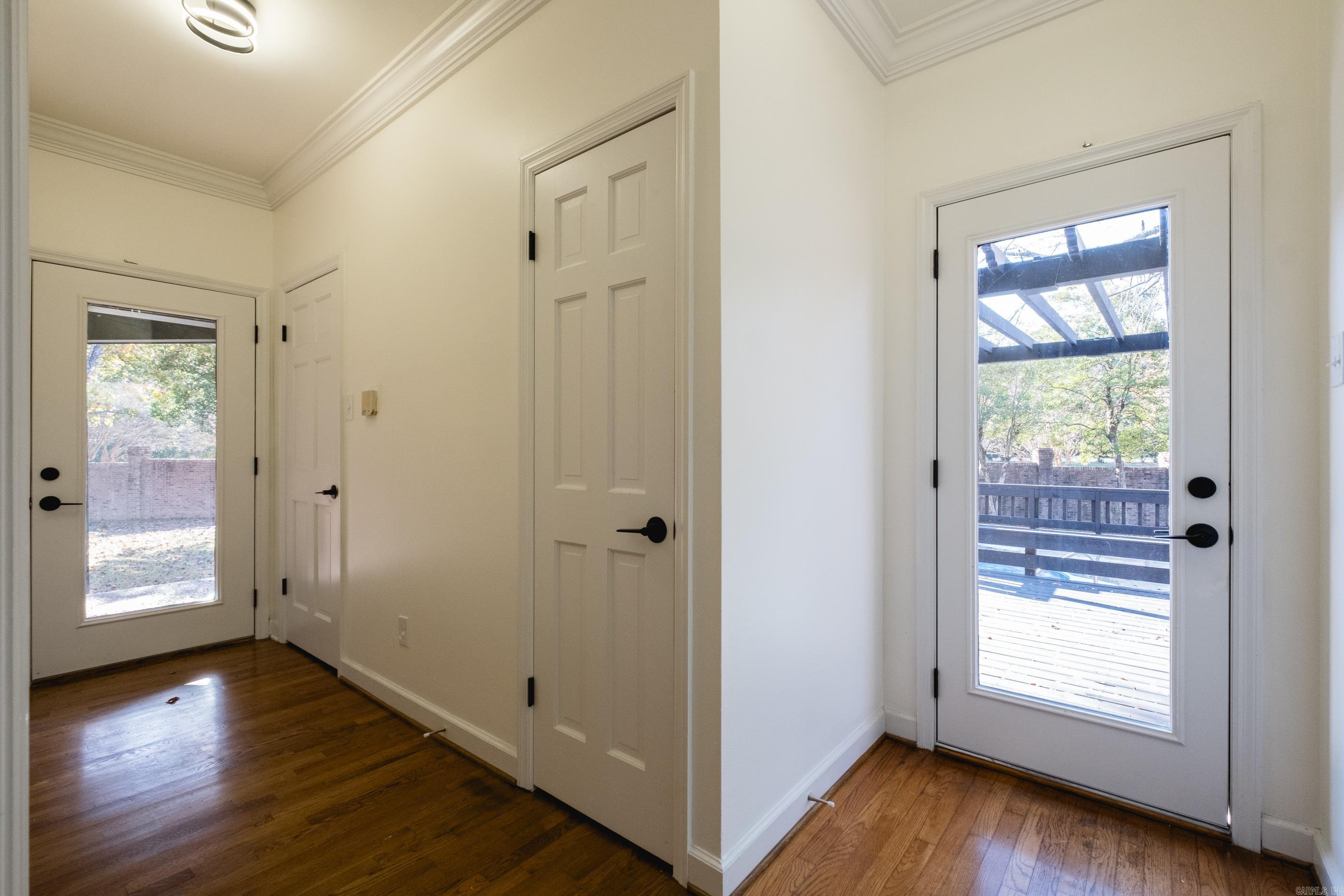 PLEASANT VALLEY ESTATES - Residential