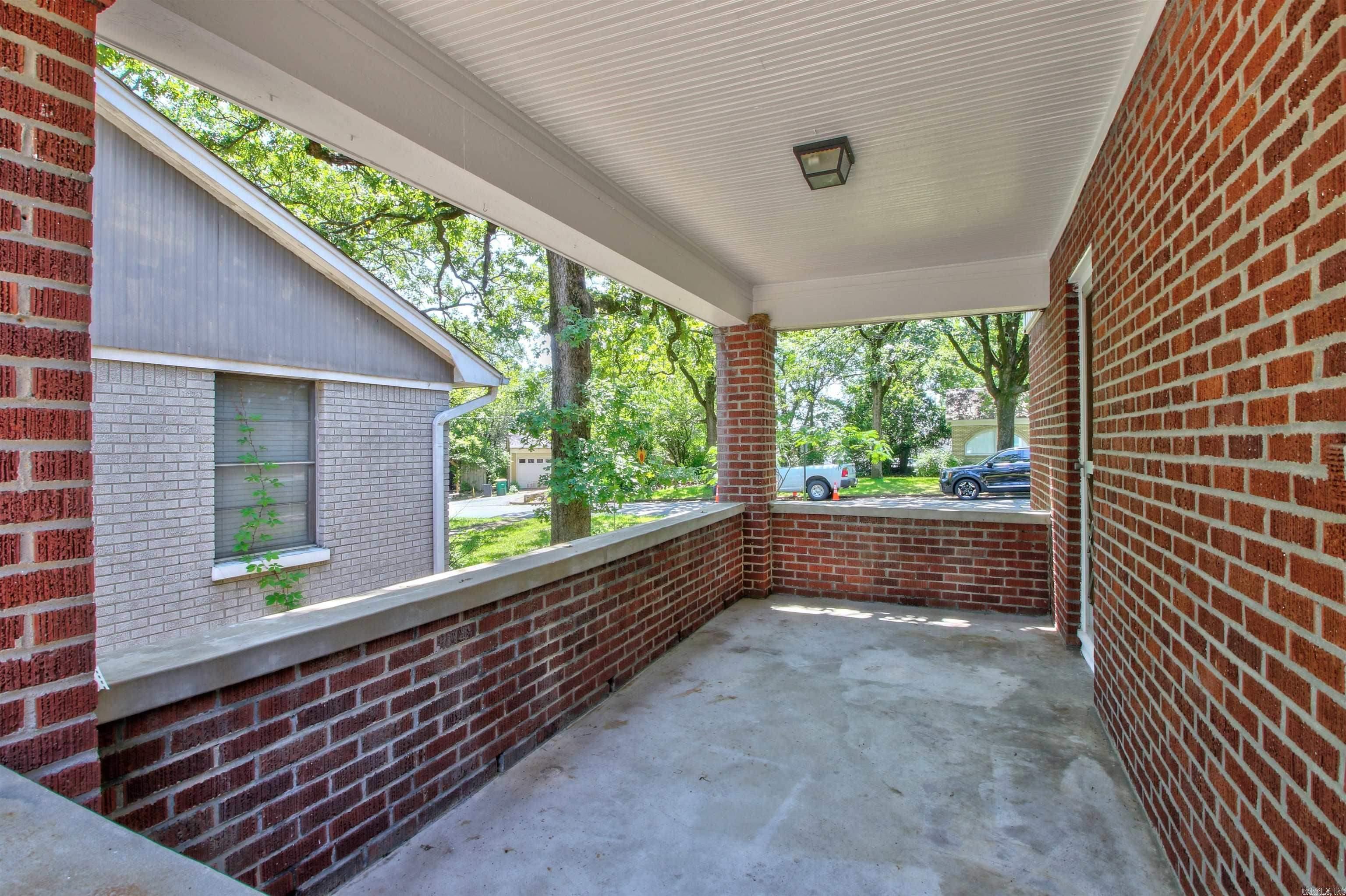 Crest View - Residential Lease