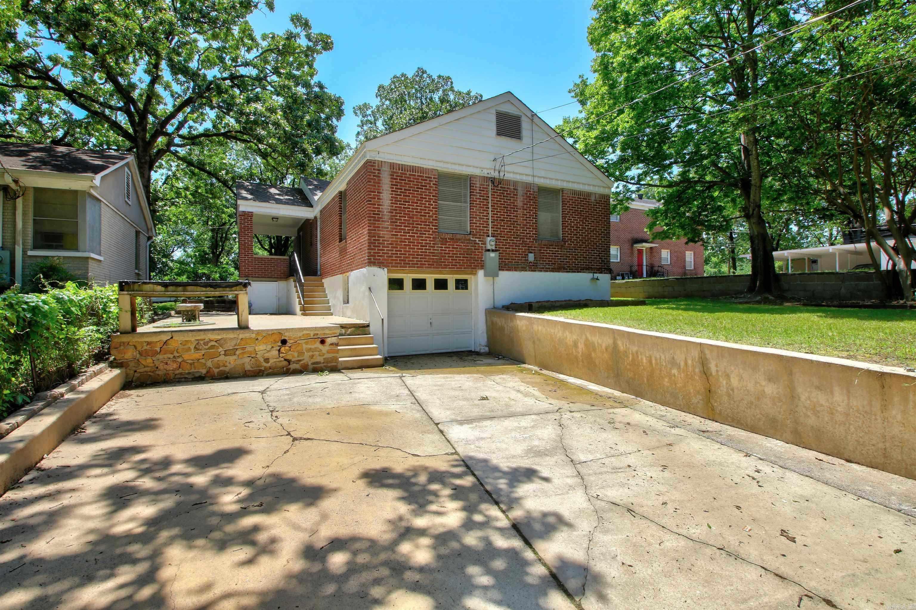 Crest View - Residential Lease