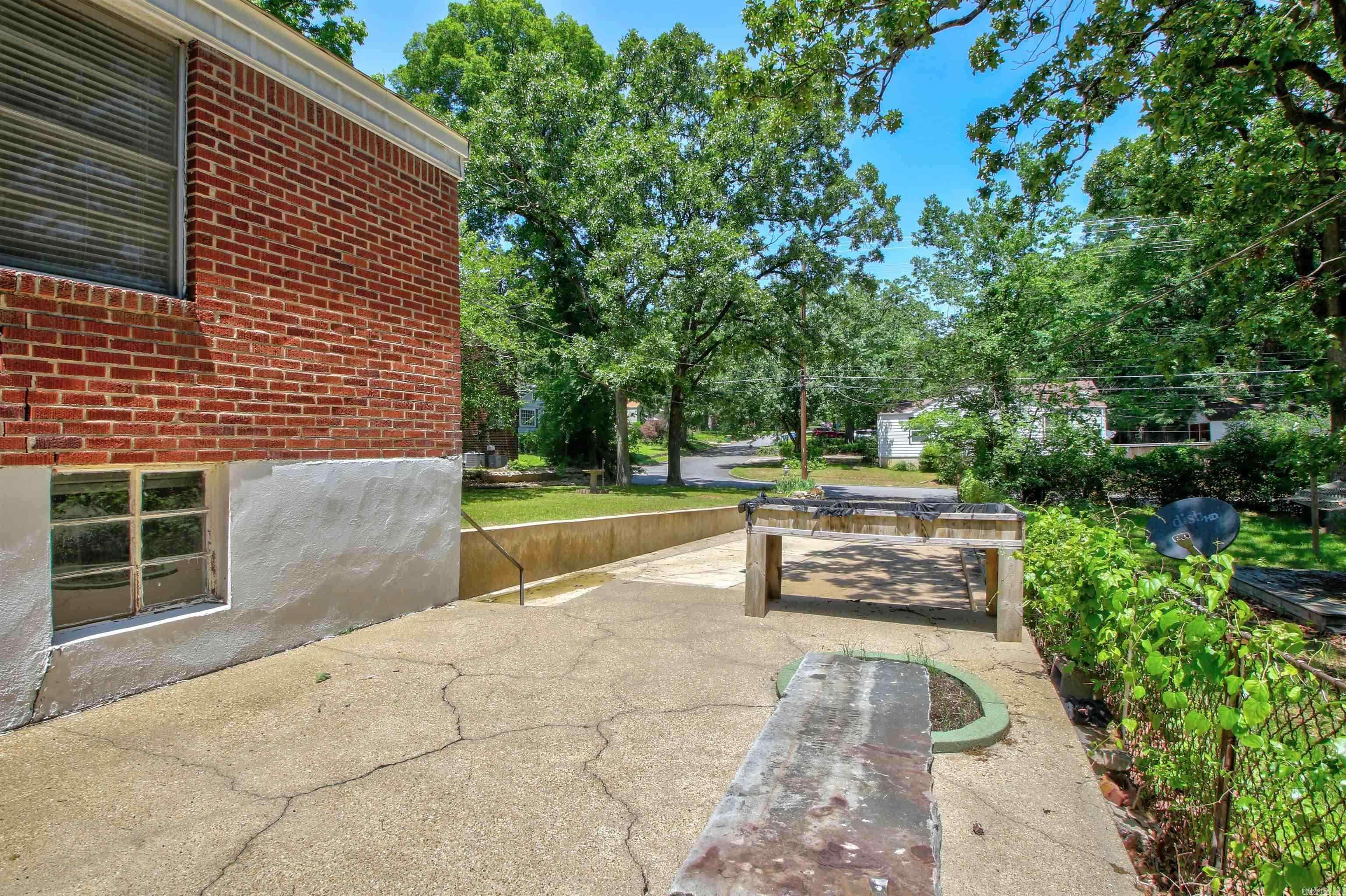 Crest View - Residential Lease