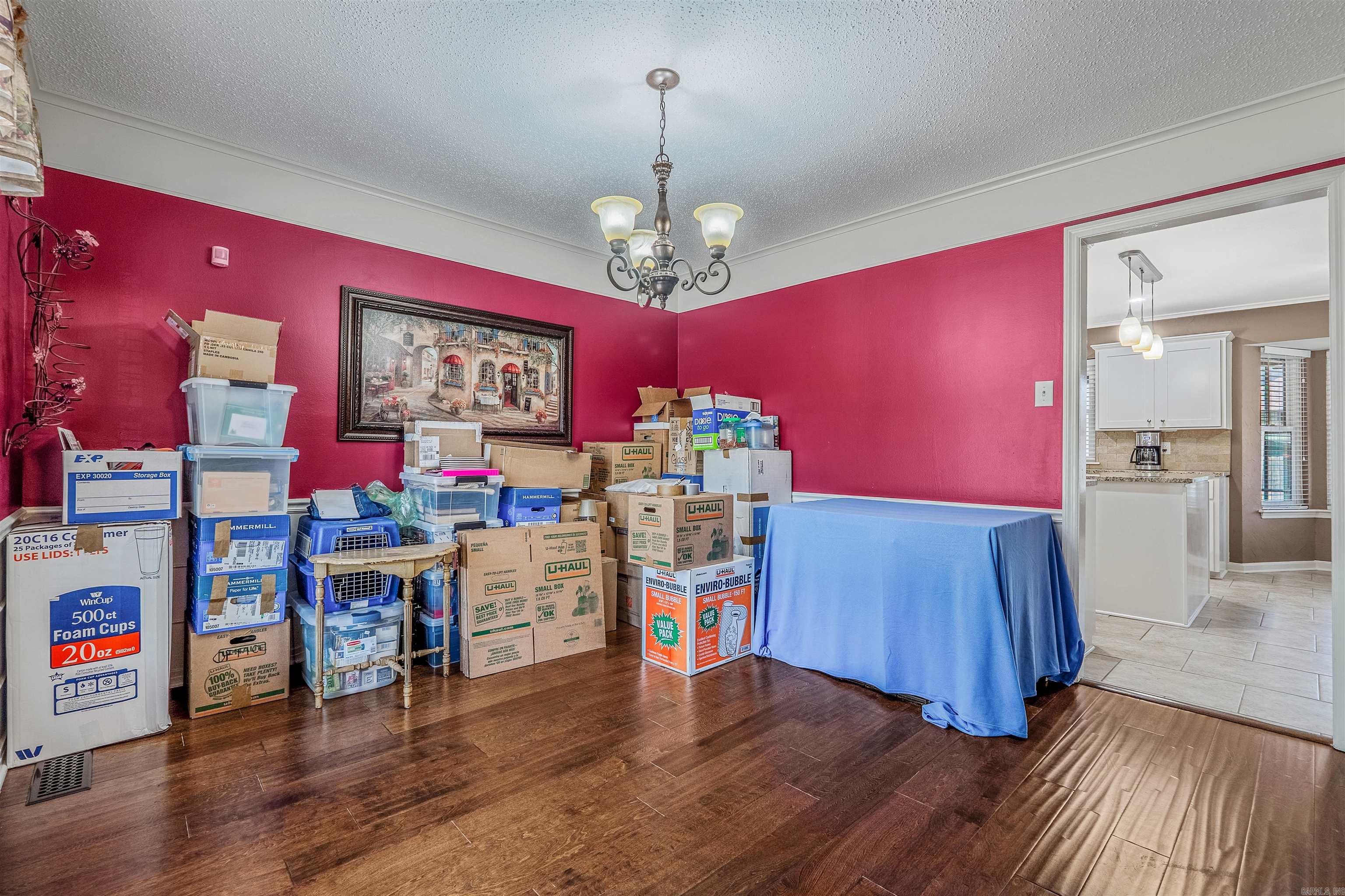 EAST MEADOW - Residential