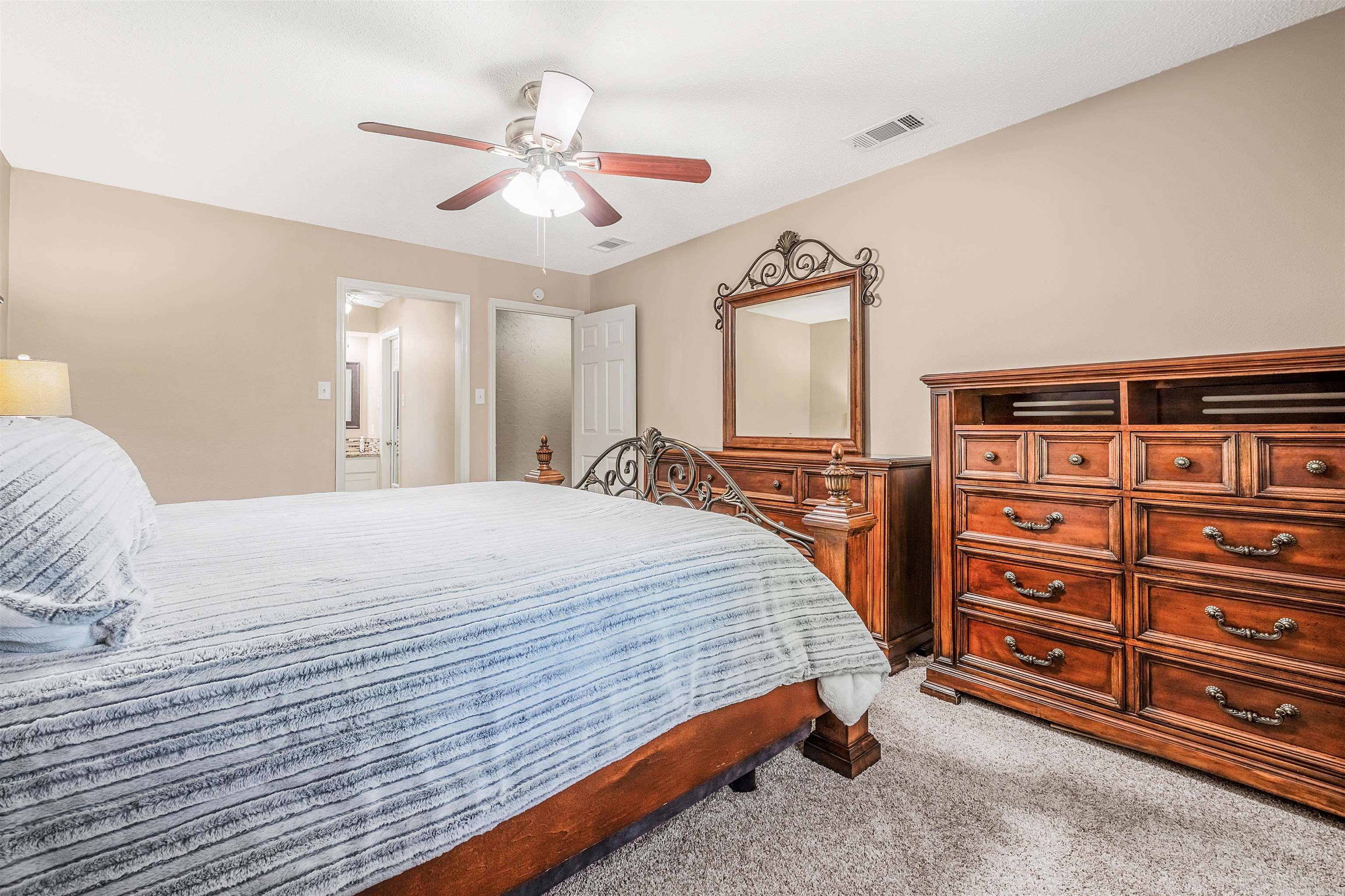 EAST MEADOW - Residential