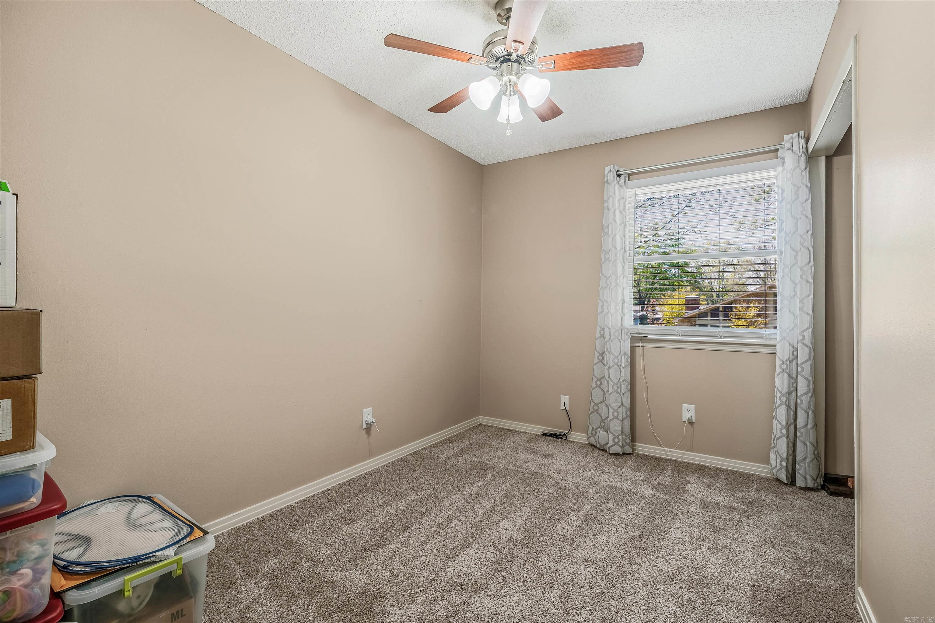 EAST MEADOW - Residential