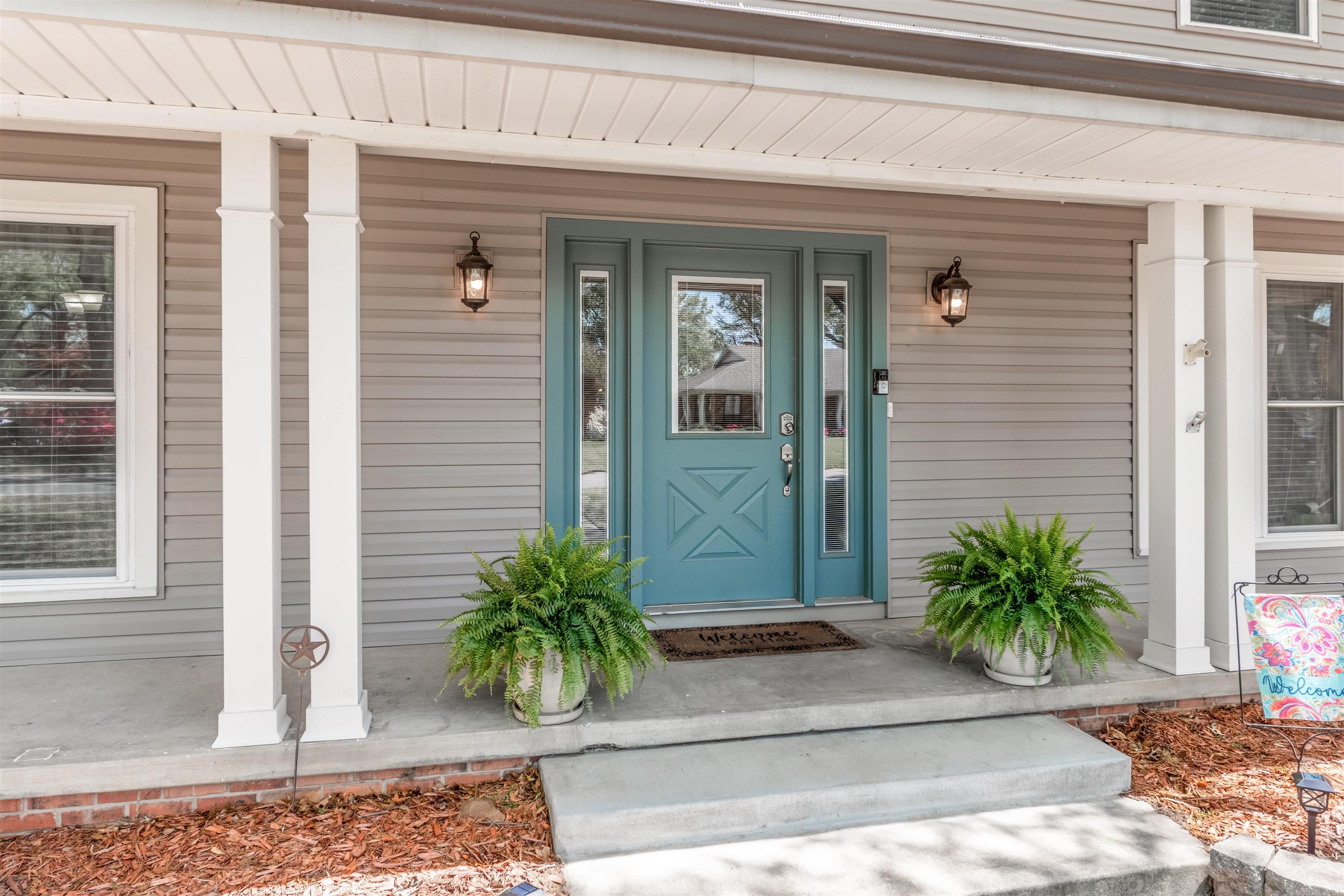 EAST MEADOW - Residential