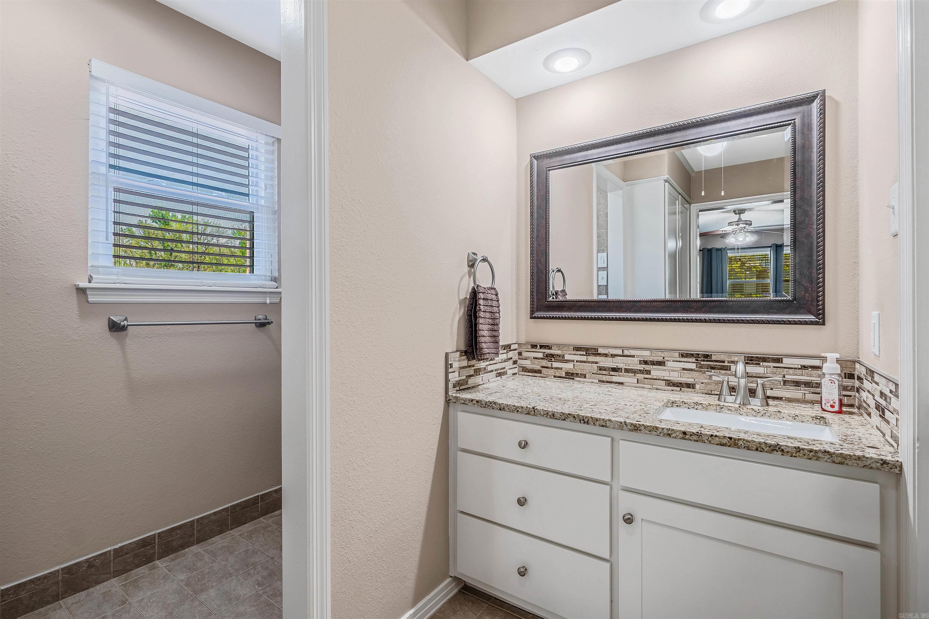 EAST MEADOW - Residential