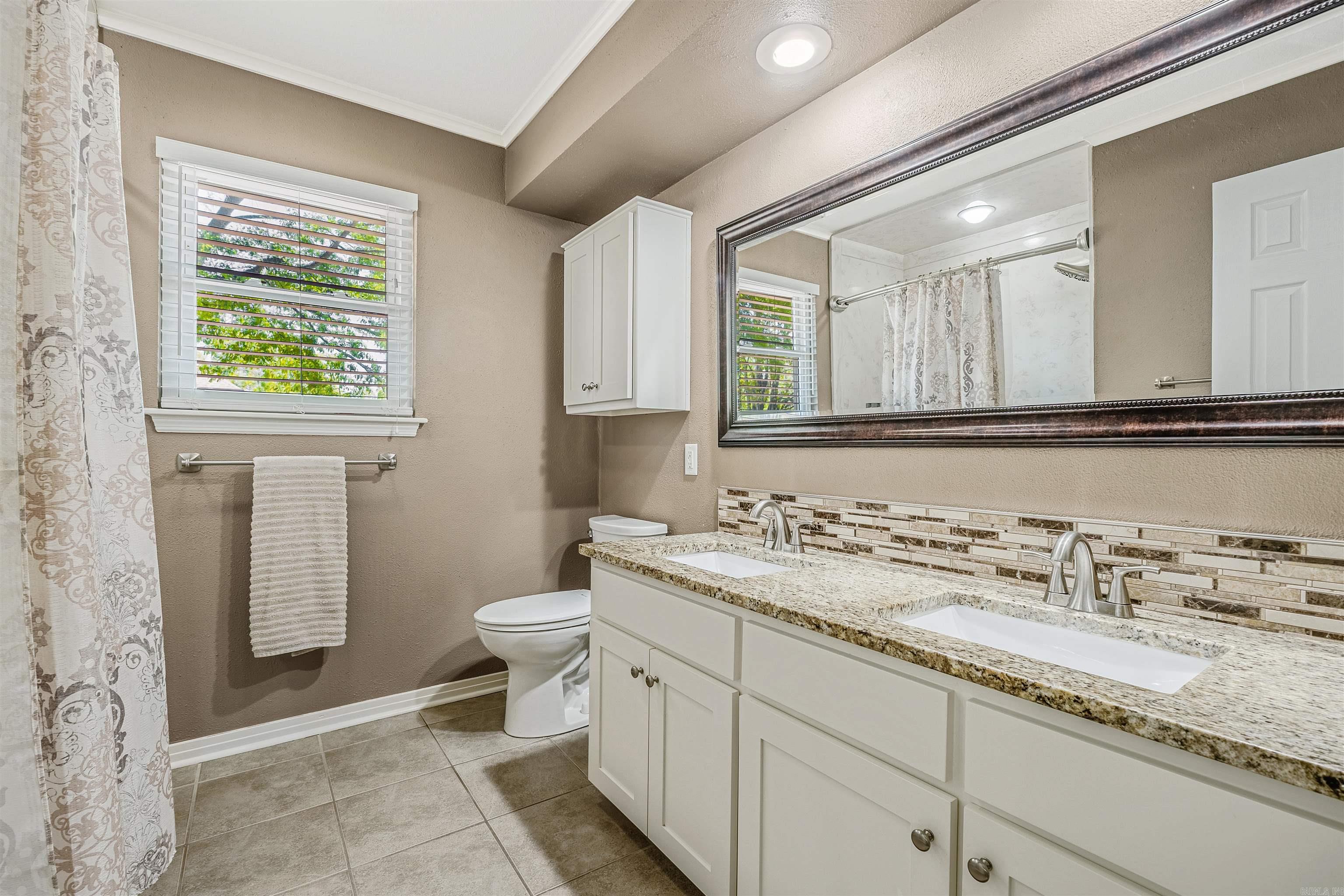 EAST MEADOW - Residential