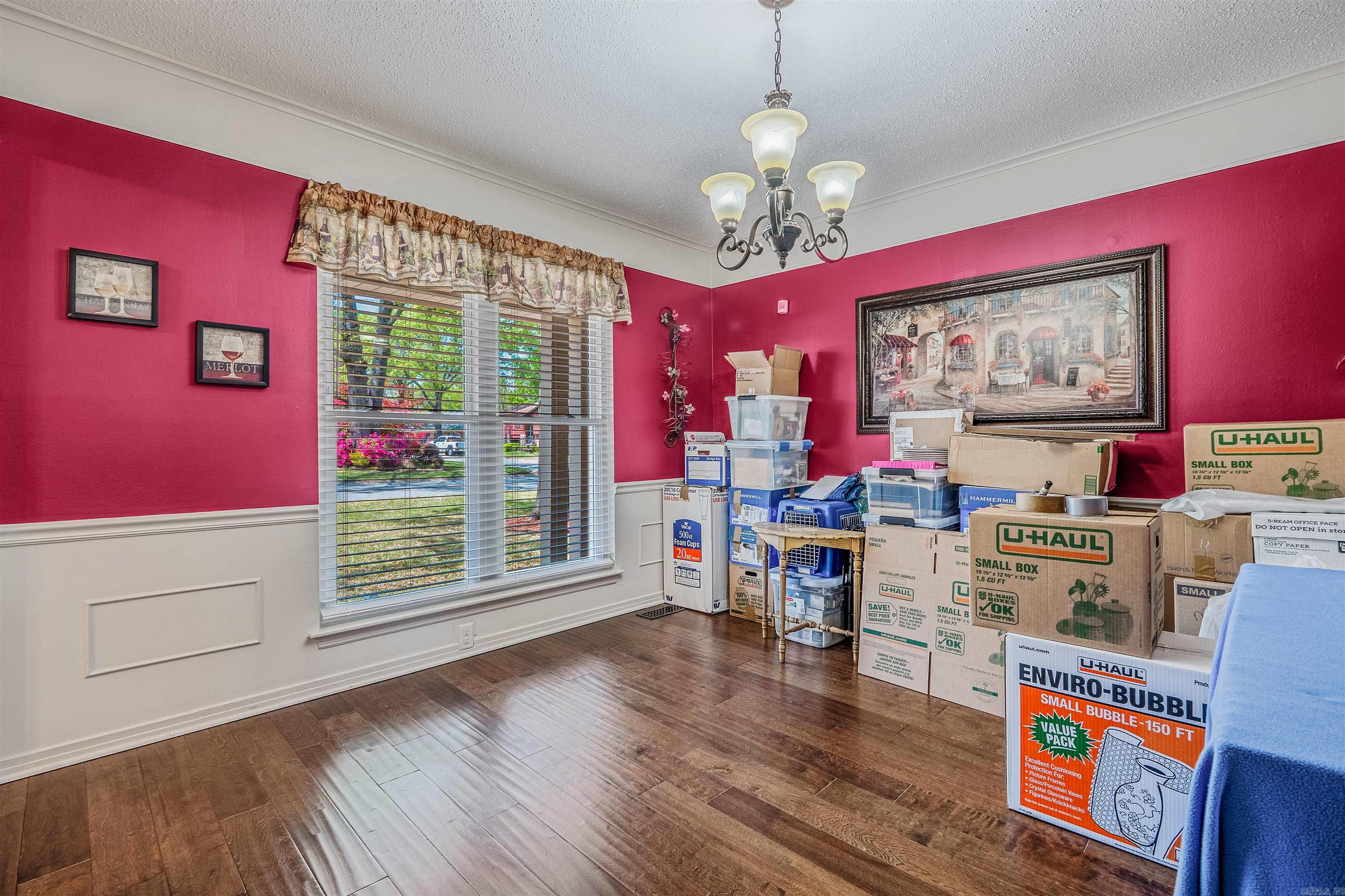 EAST MEADOW - Residential