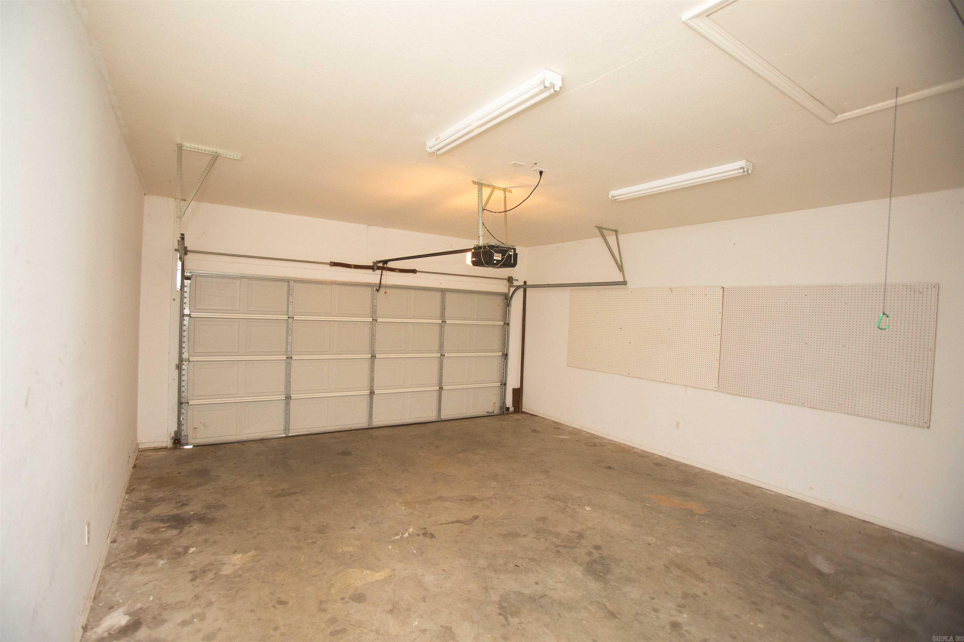 Wisteria Vineyard - Residential Lease