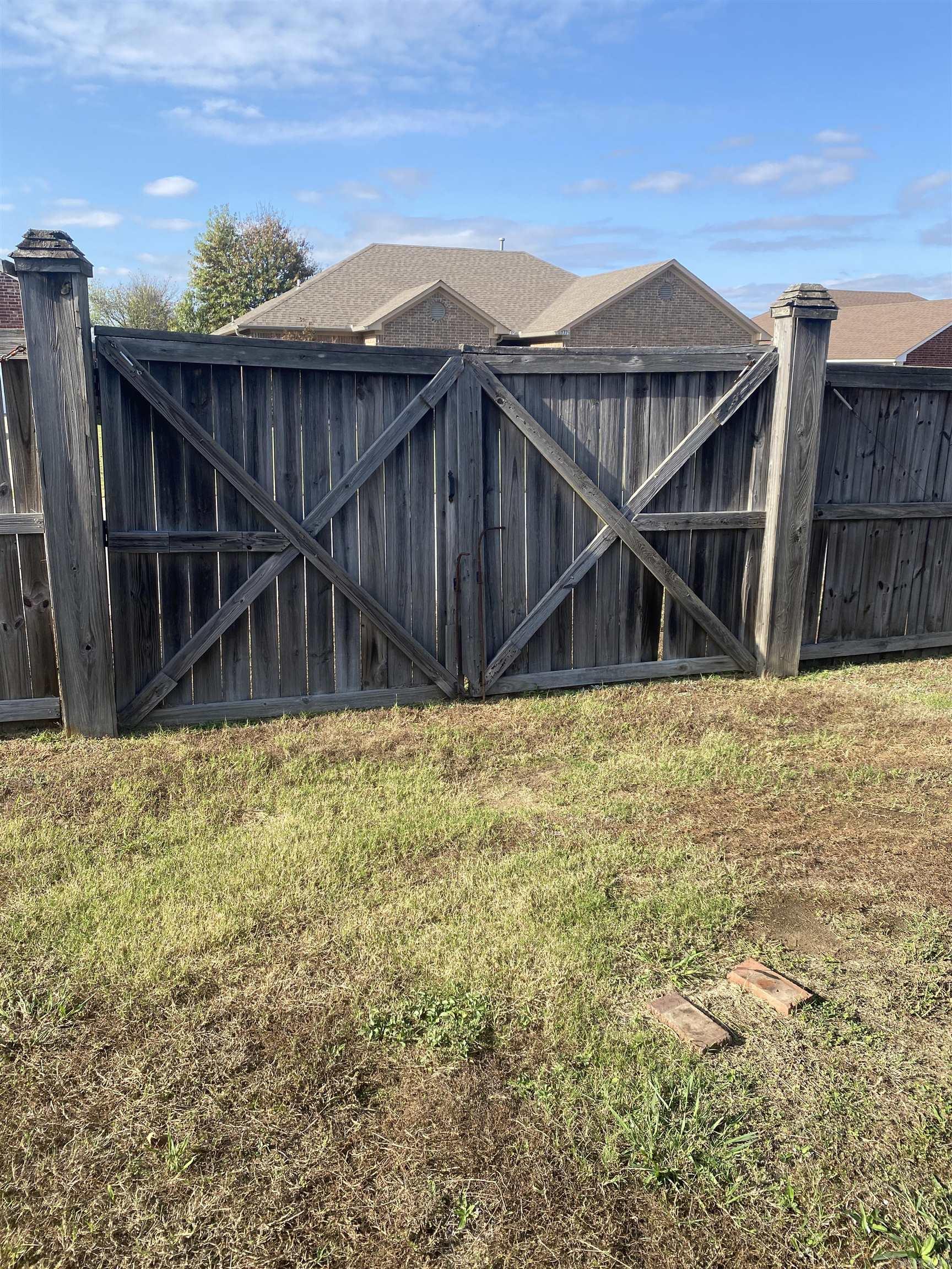 SPRING VALLEY - Residential