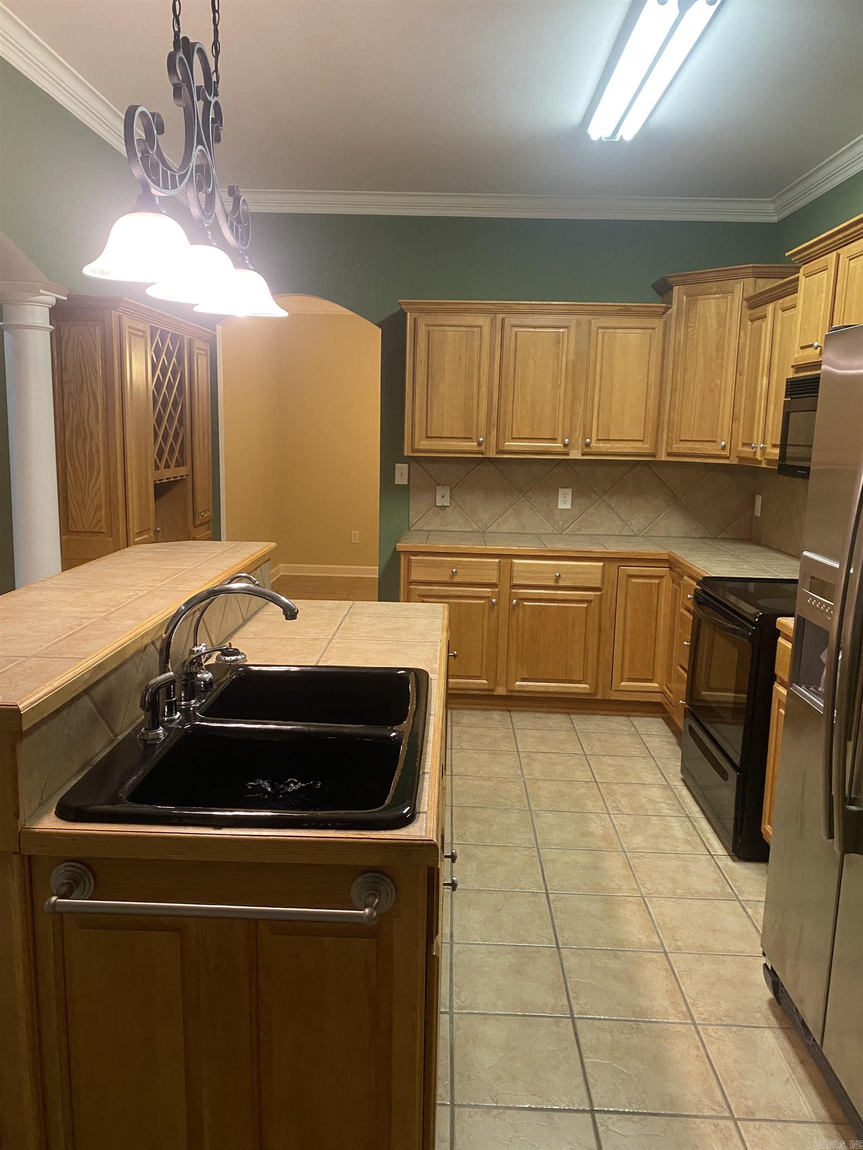 SPRING VALLEY - Residential