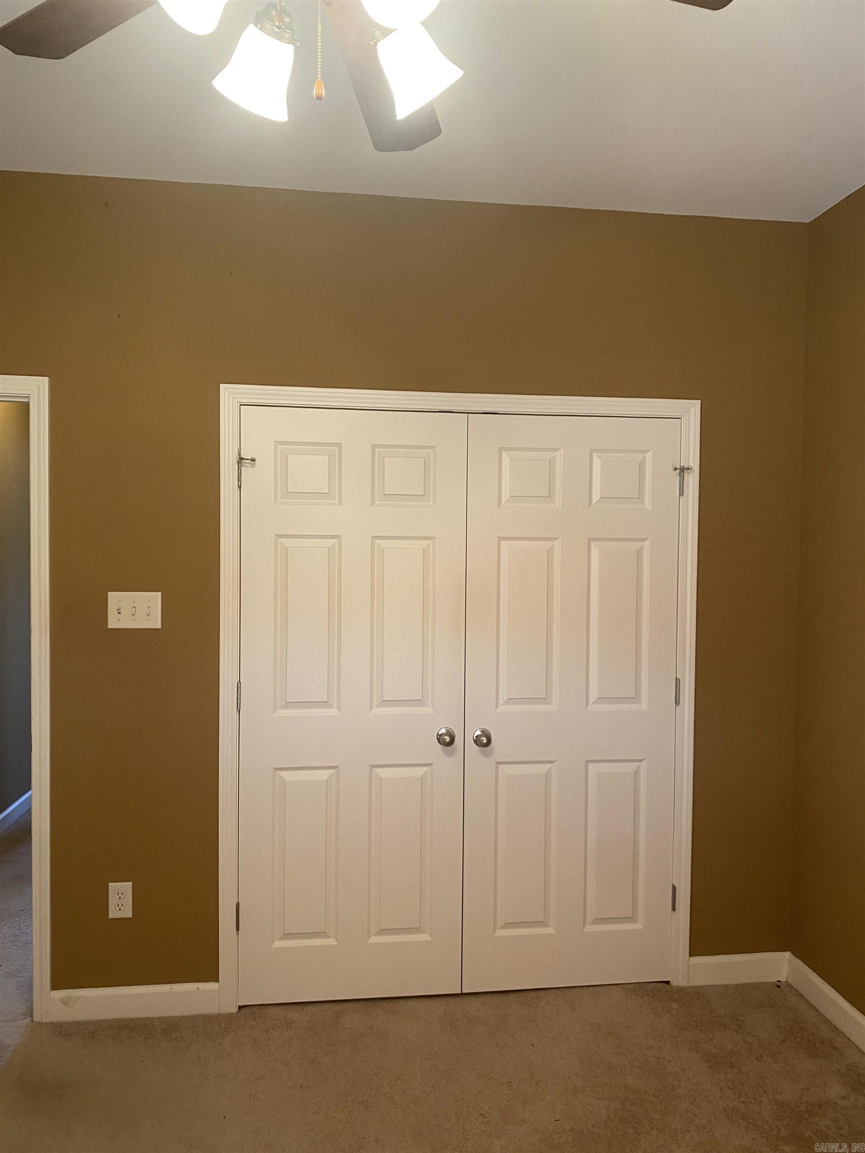 SPRING VALLEY - Residential