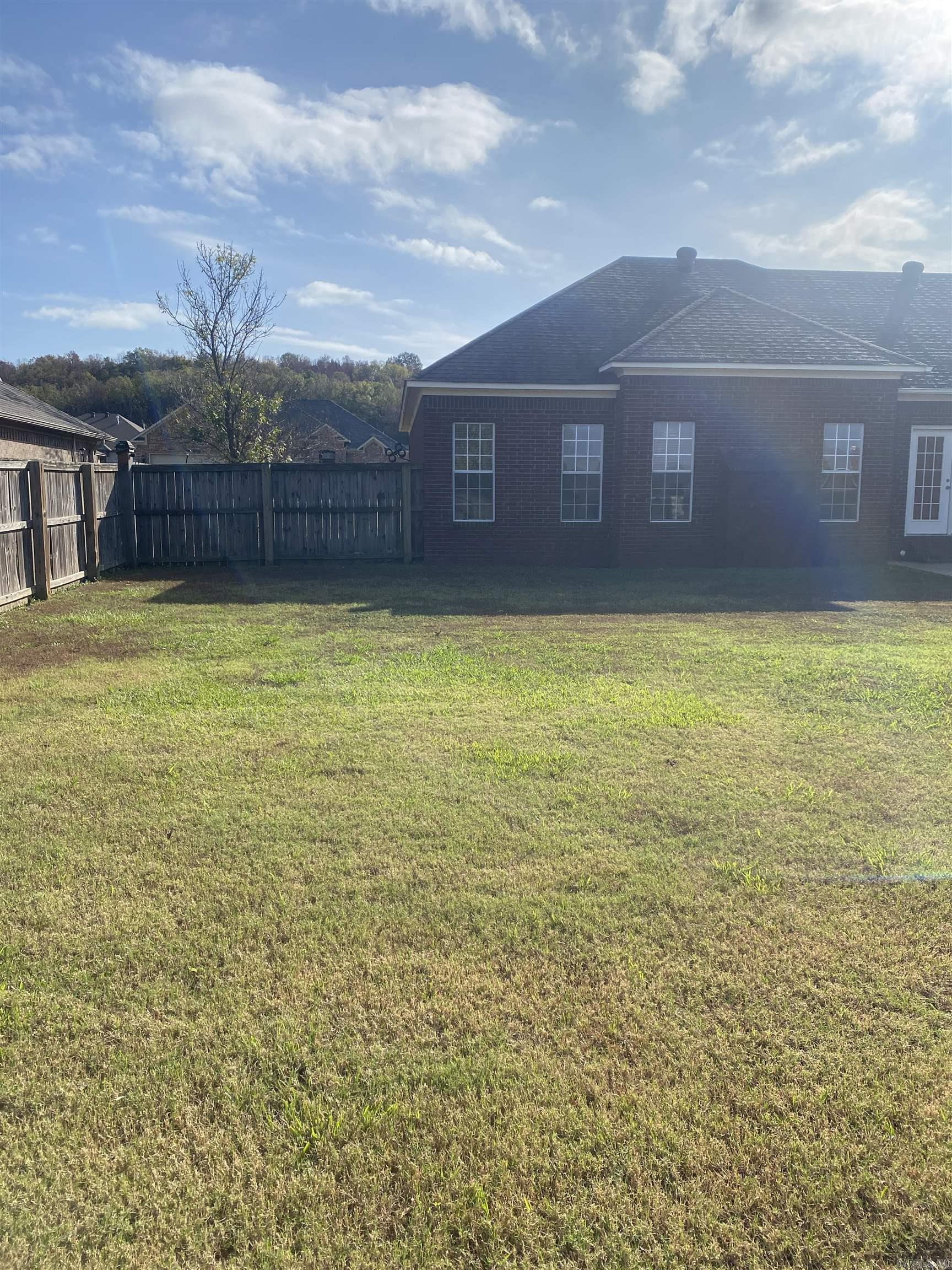 SPRING VALLEY - Residential