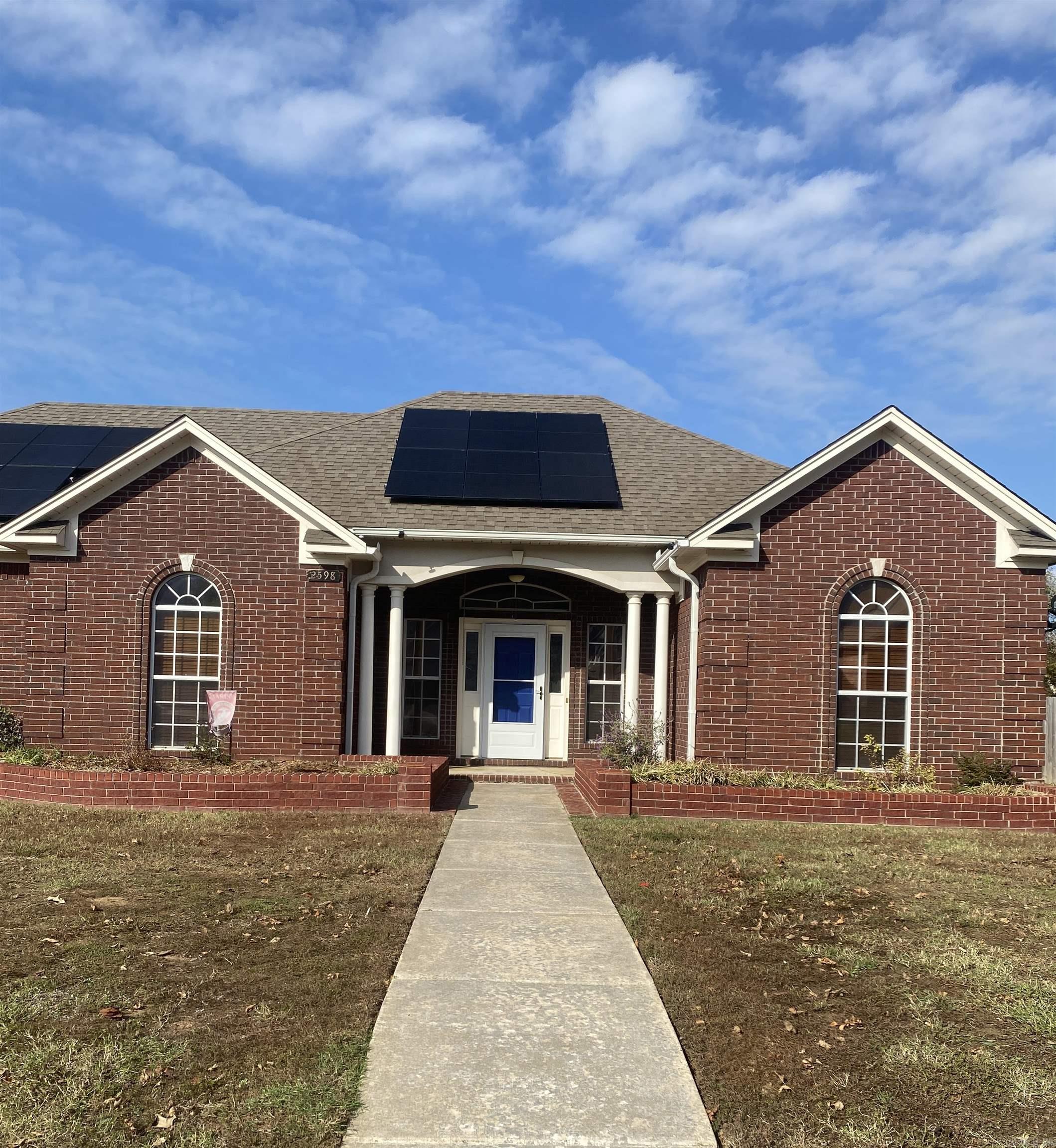 SPRING VALLEY - Residential