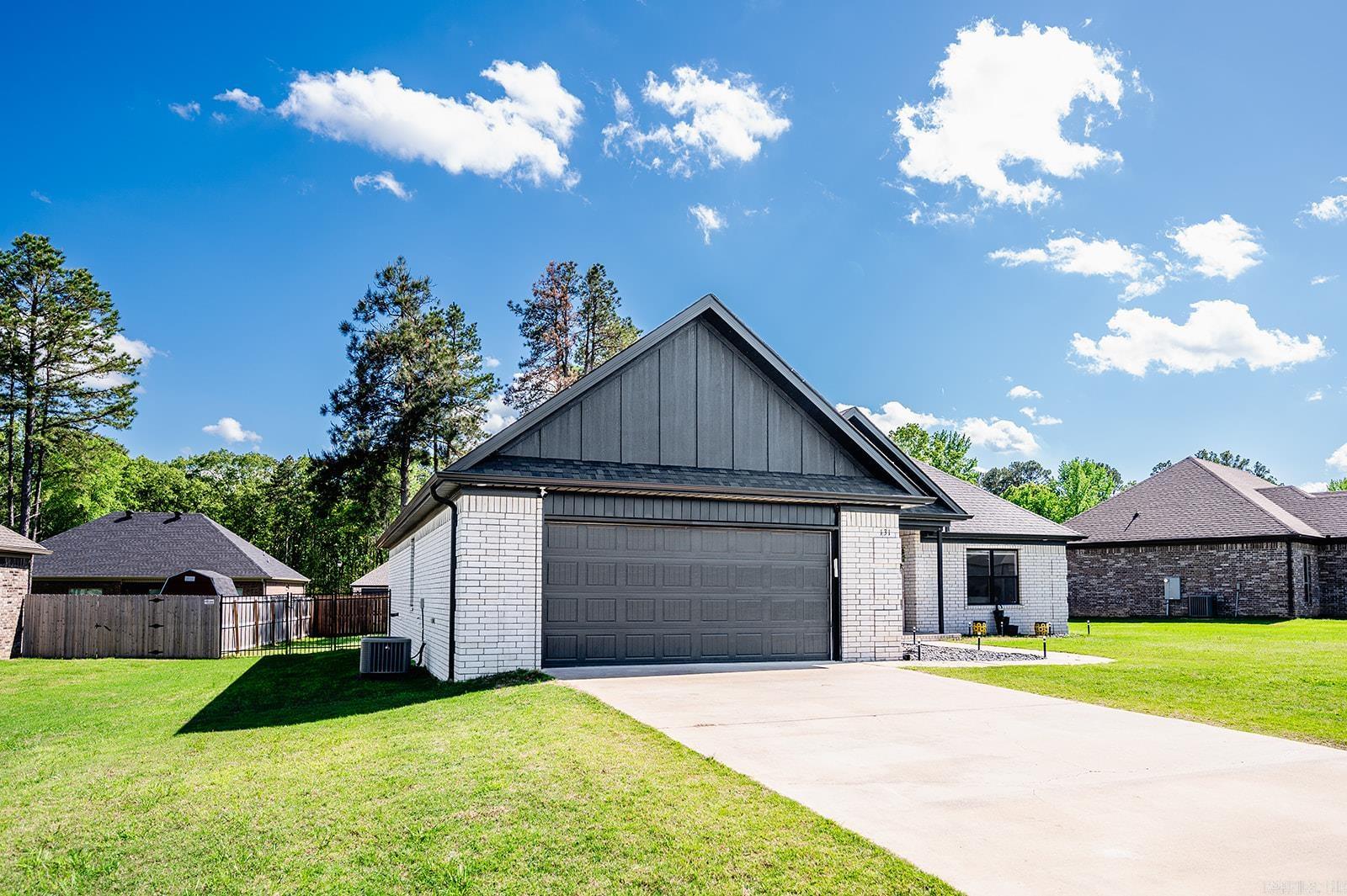 HIDDEN VALLEY ESTATES - Residential