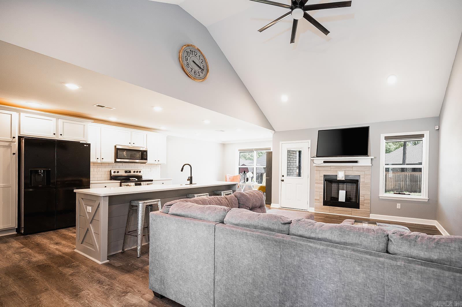 HIDDEN VALLEY ESTATES - Residential