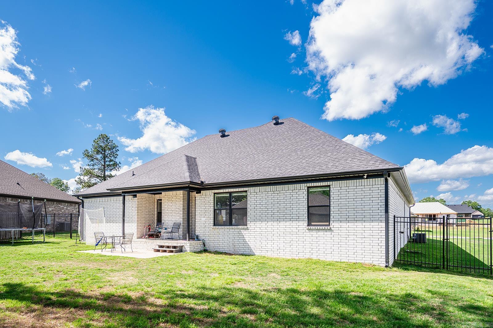 HIDDEN VALLEY ESTATES - Residential