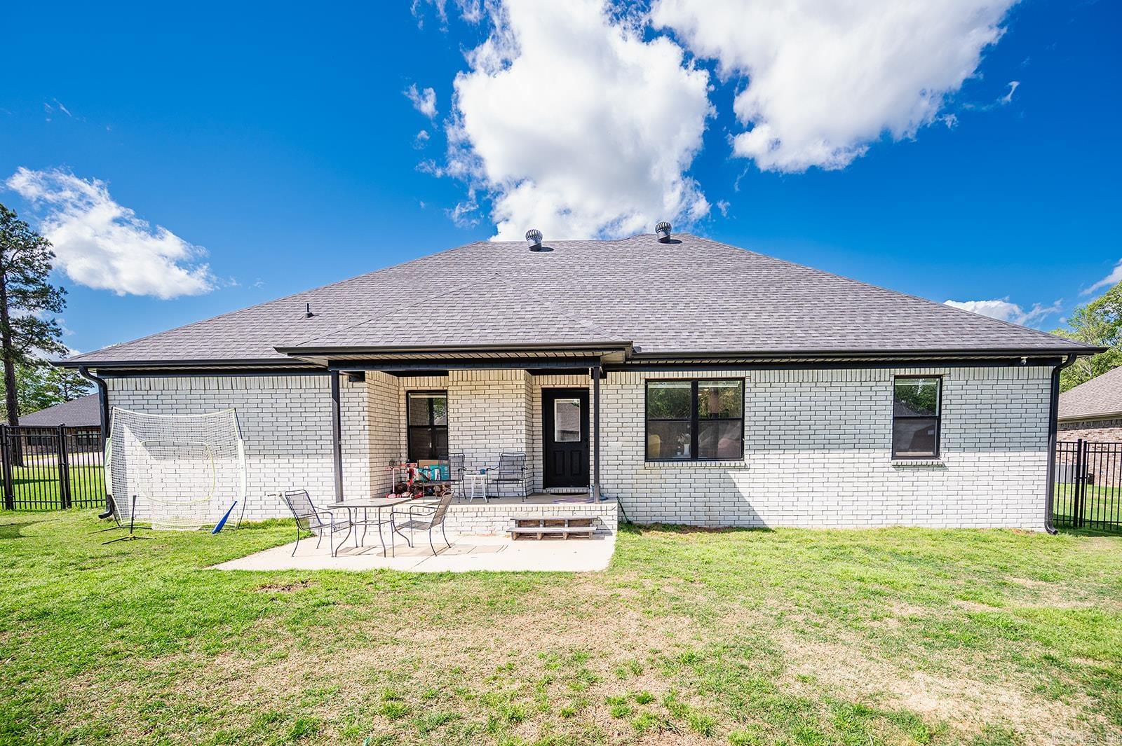 HIDDEN VALLEY ESTATES - Residential