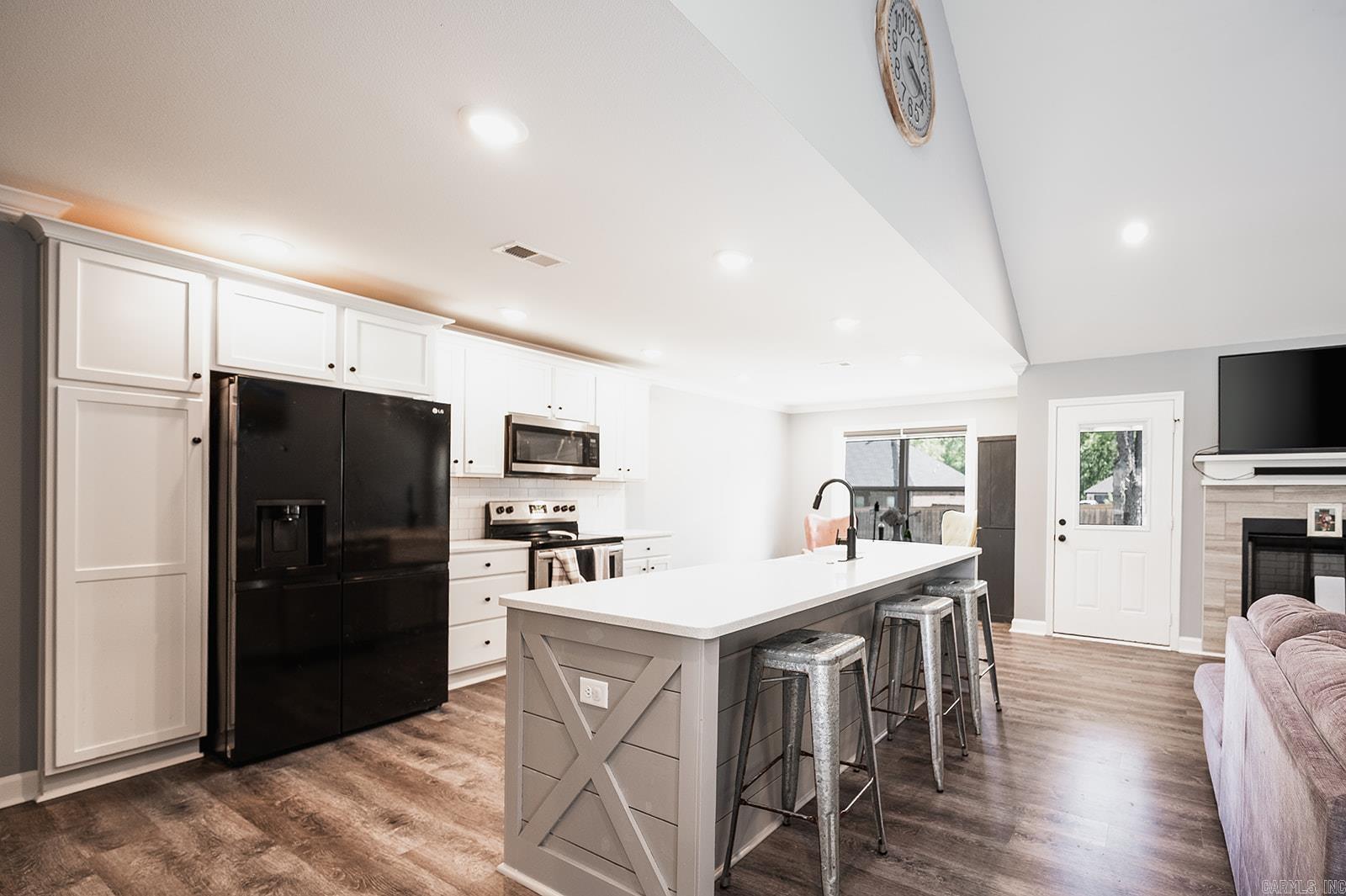 HIDDEN VALLEY ESTATES - Residential