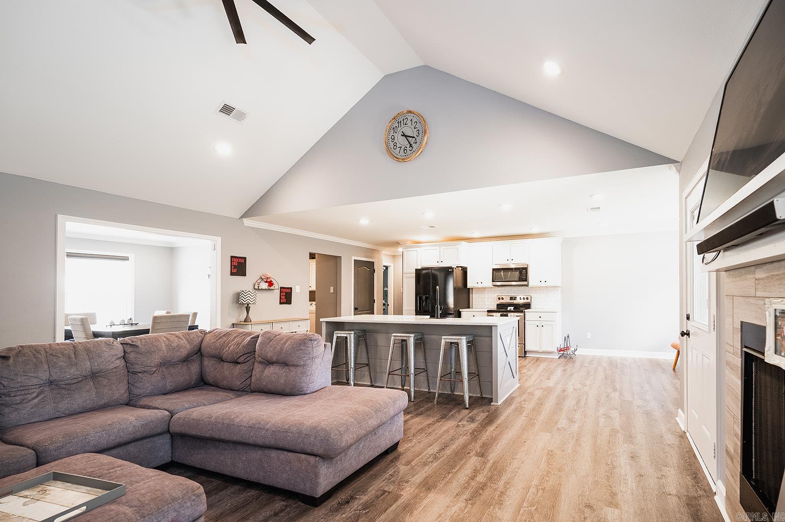 HIDDEN VALLEY ESTATES - Residential