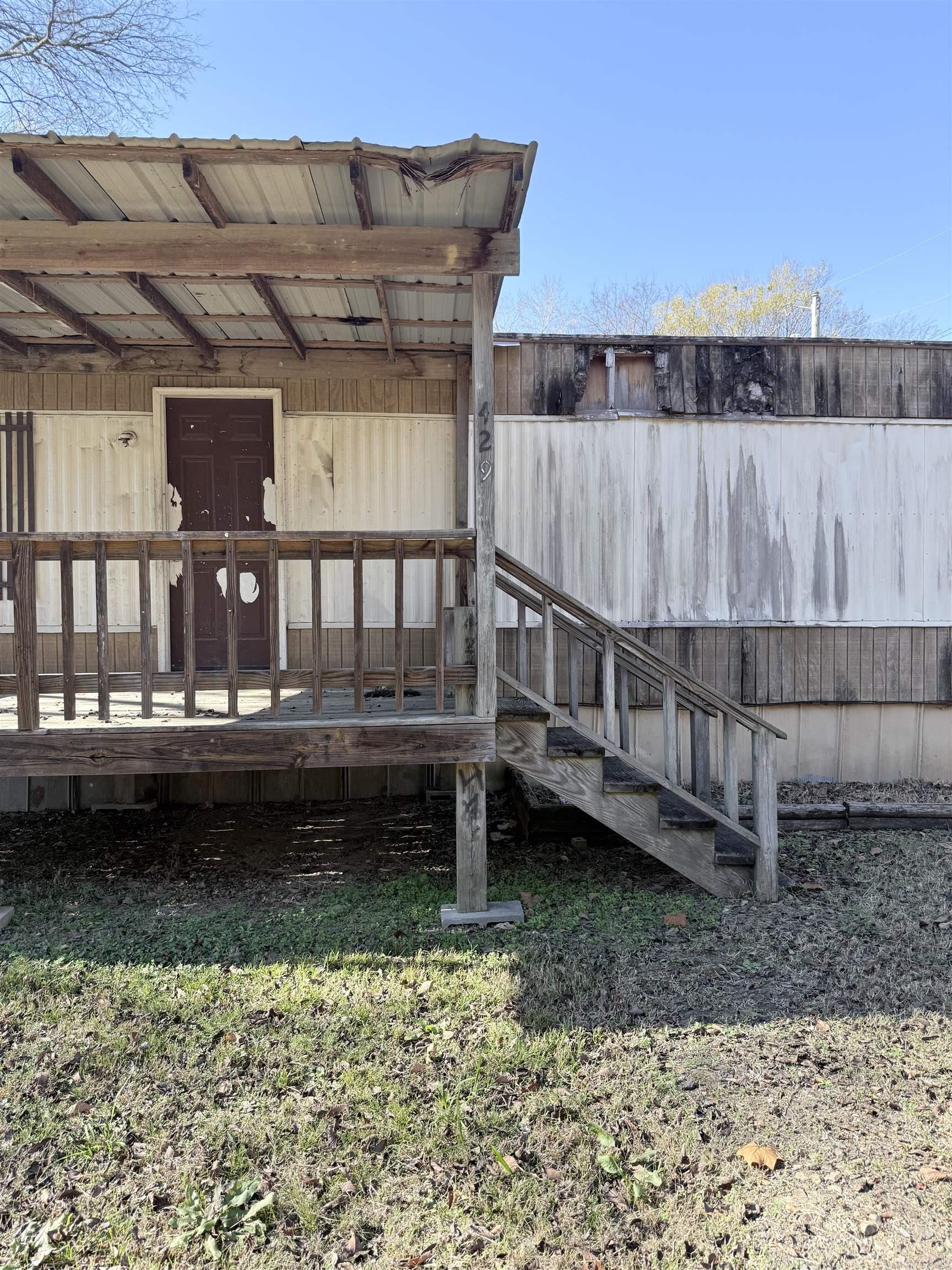 OLD PERRYVILLE - Residential