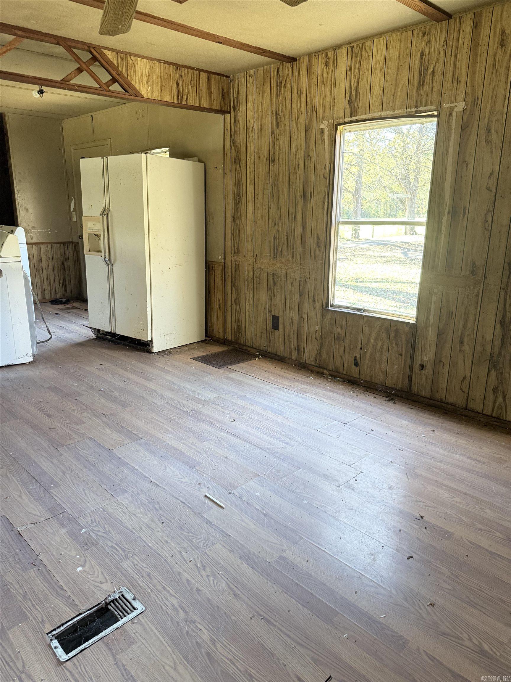 OLD PERRYVILLE - Residential