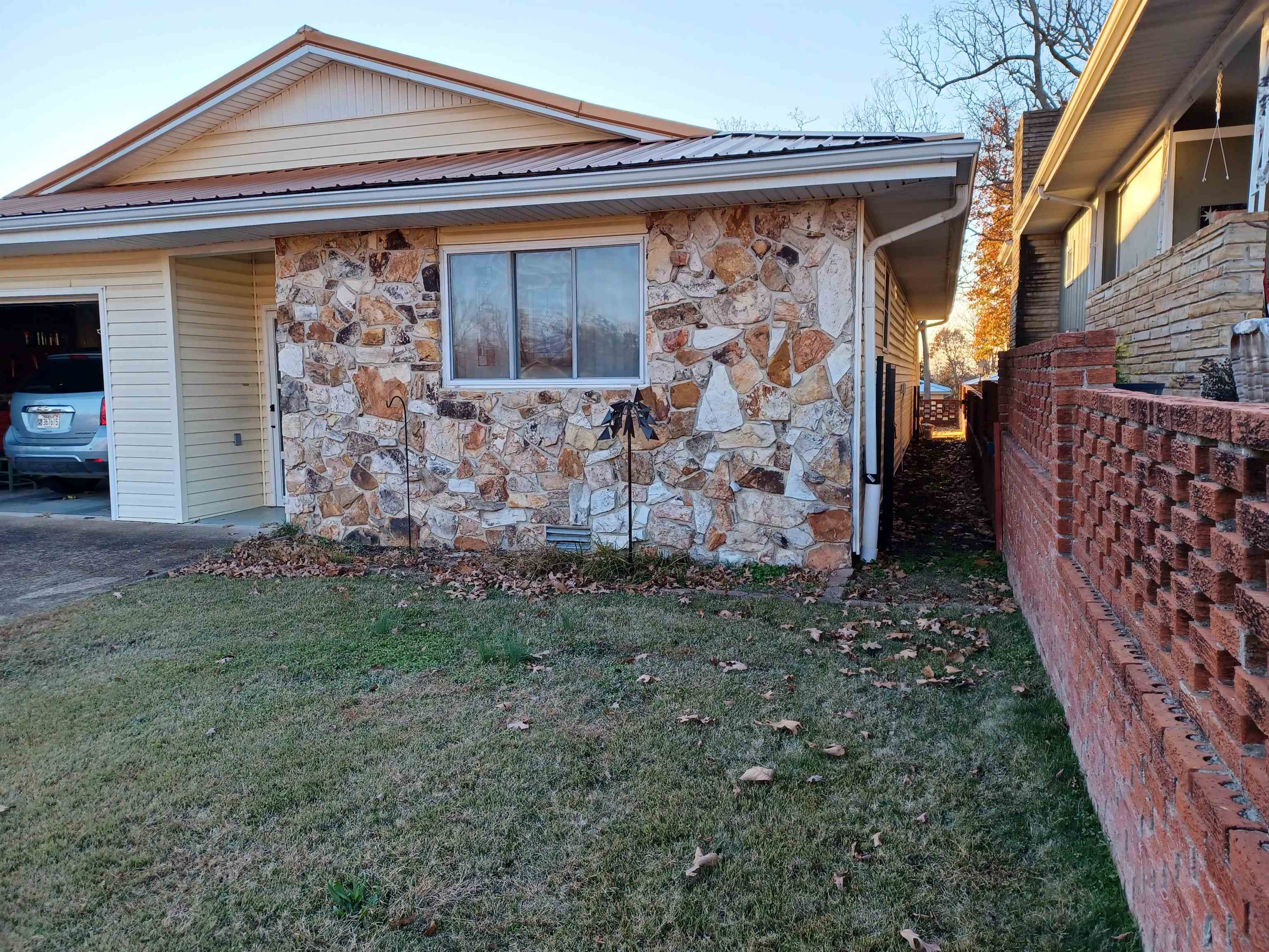 PIONEER VILLAGE MANOR - Residential