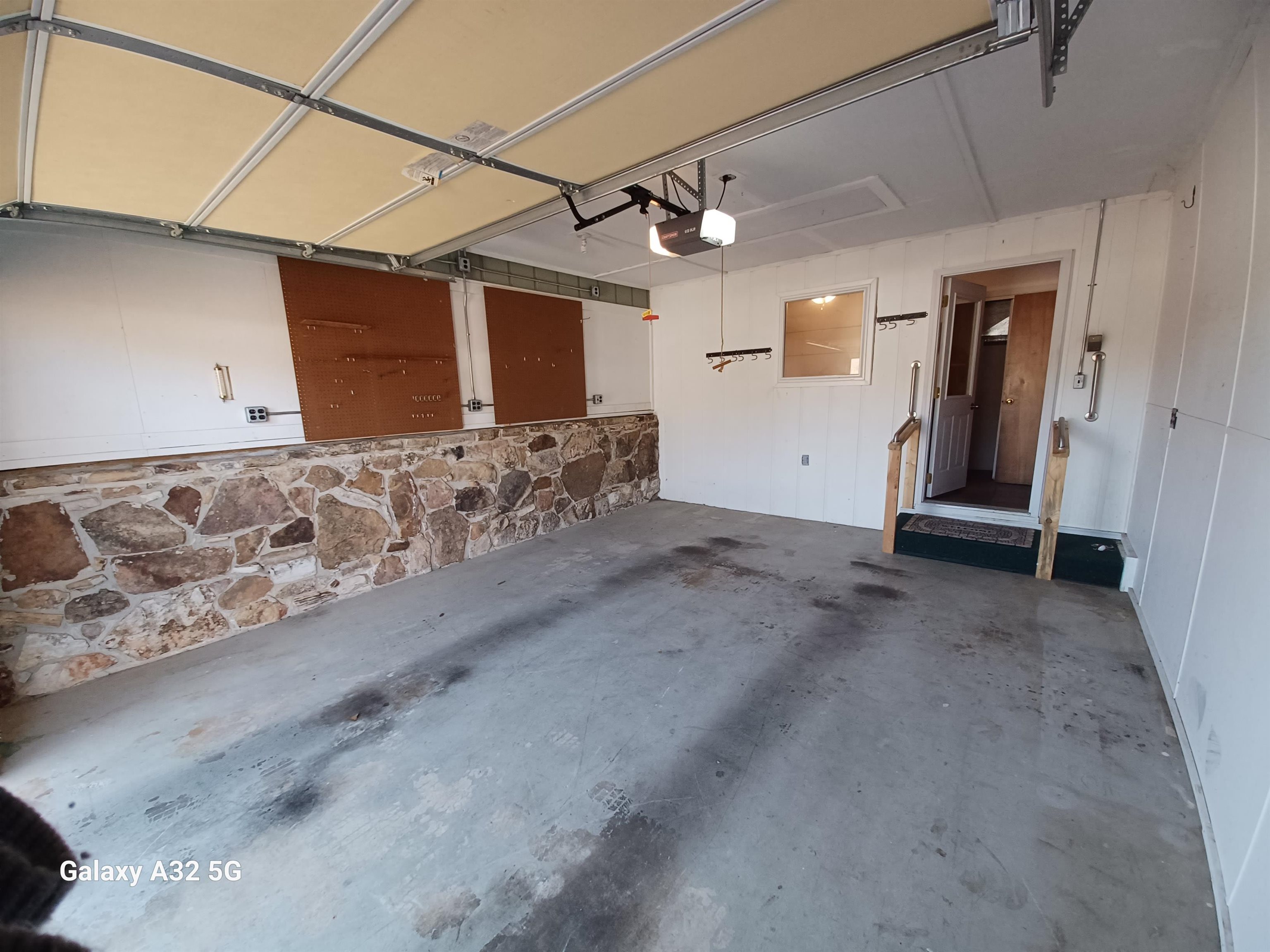 PIONEER VILLAGE MANOR - Residential