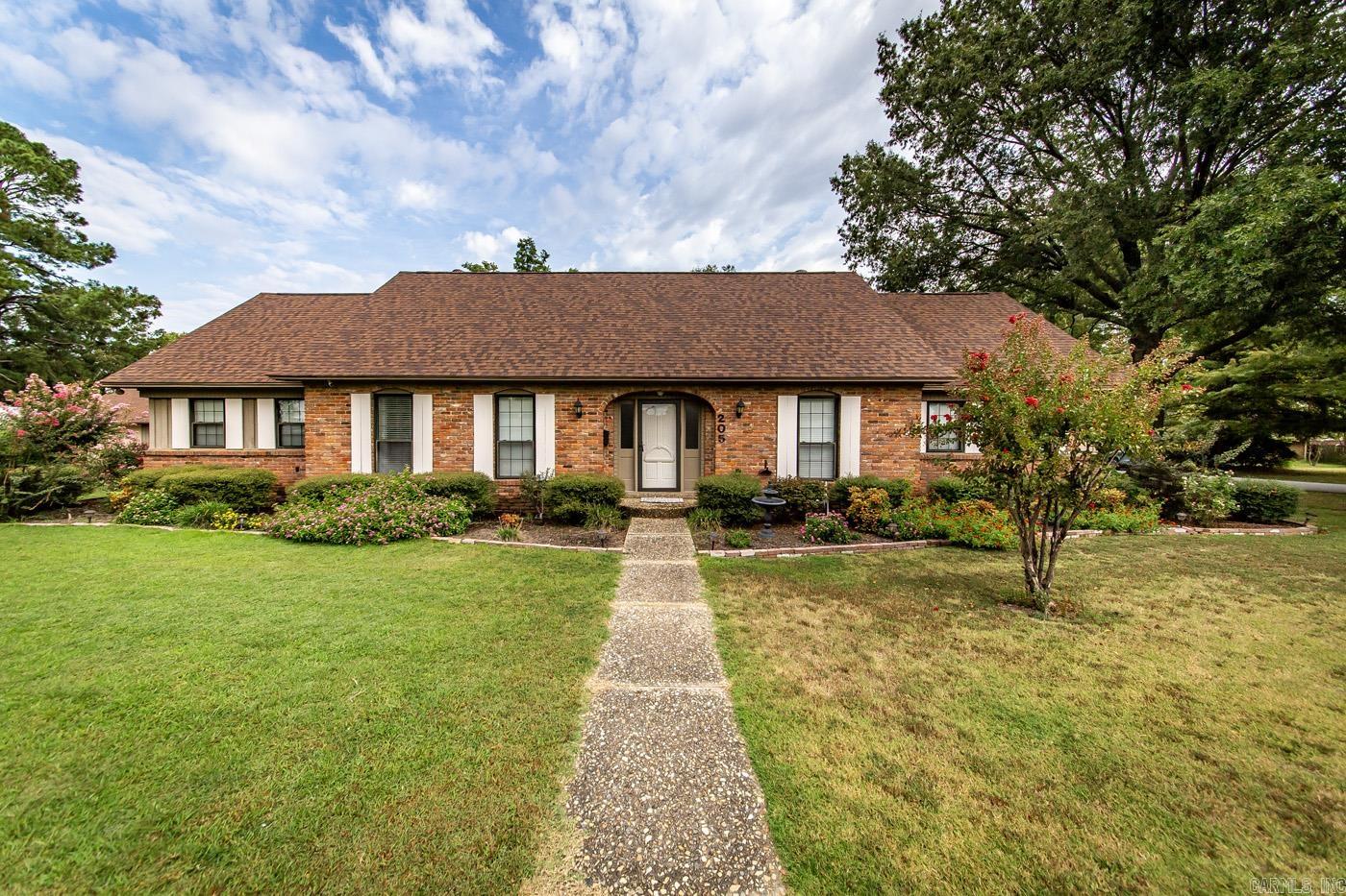 WOODWARD - Residential