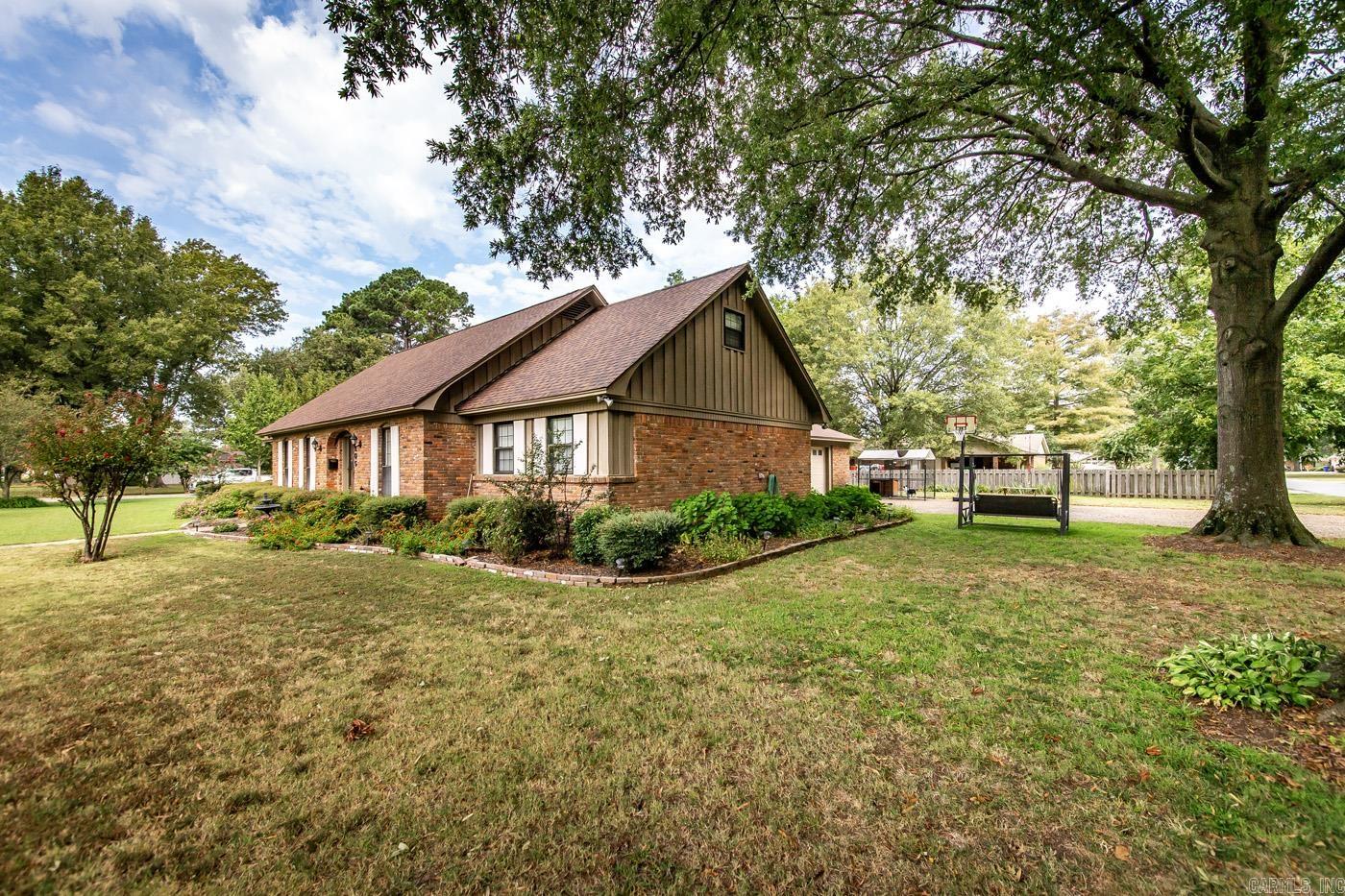 WOODWARD - Residential