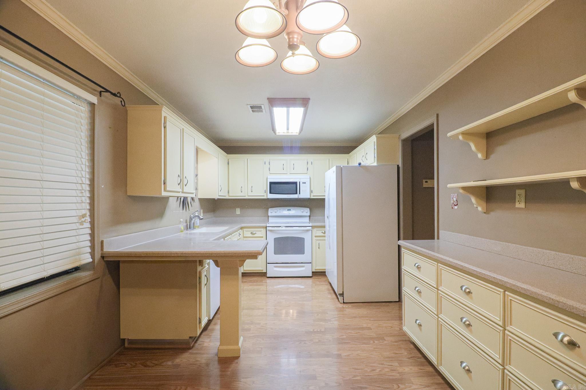 BRIARWOOD 6TH ADD - Residential