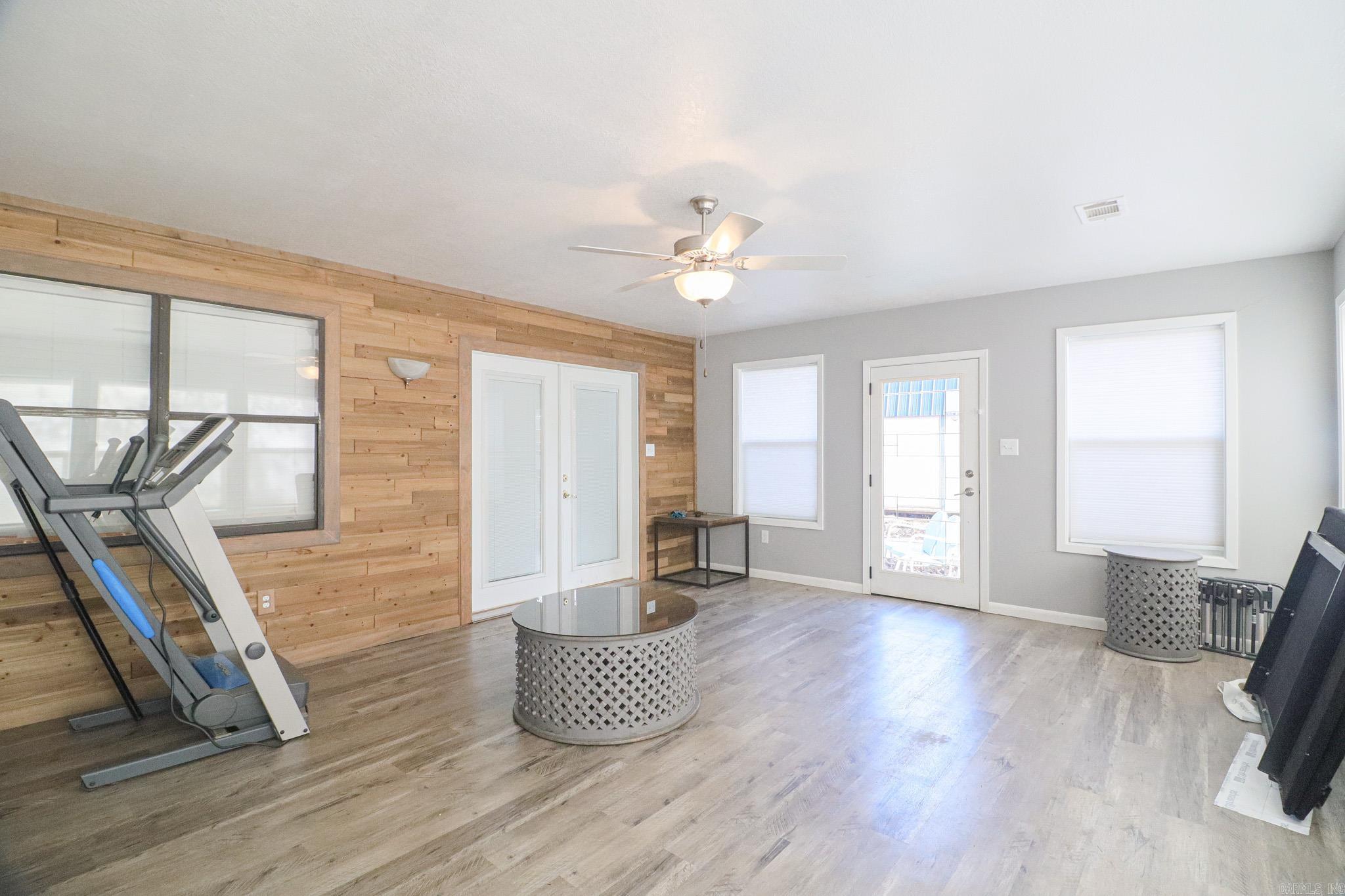 BRIARWOOD 6TH ADD - Residential