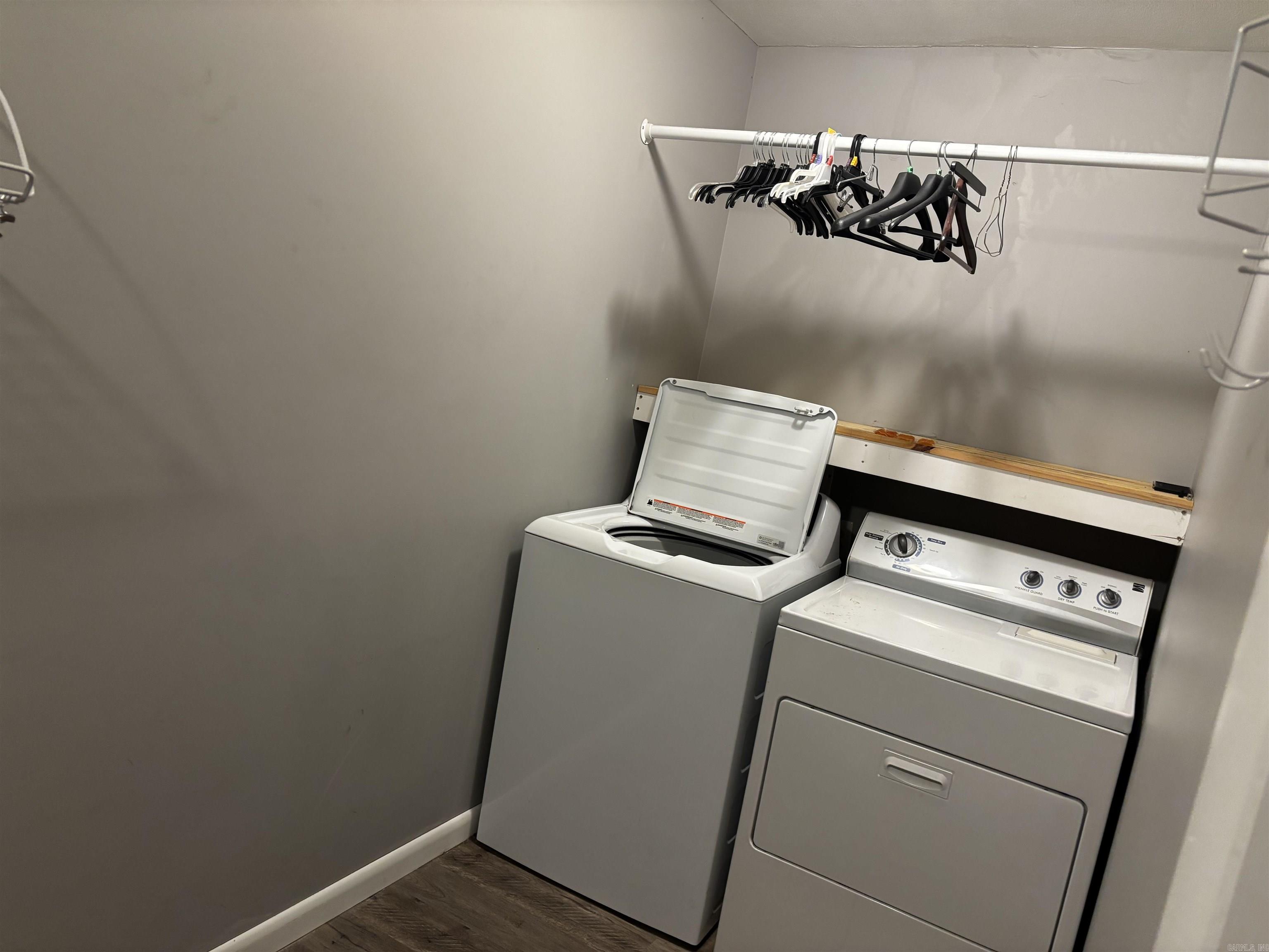 BRIARWOOD 6TH ADD - Residential