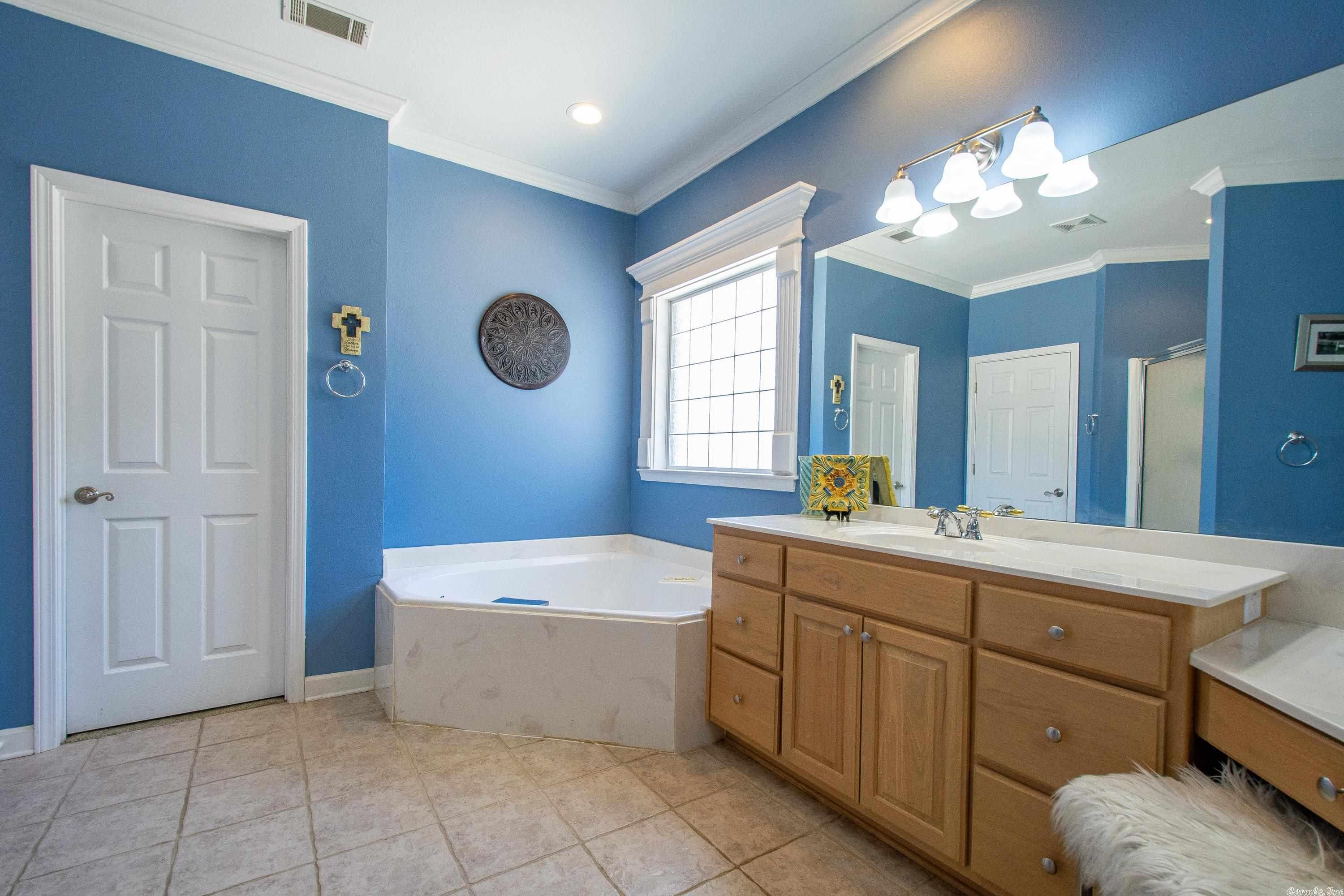 HURRICANE LAKE EST - Residential