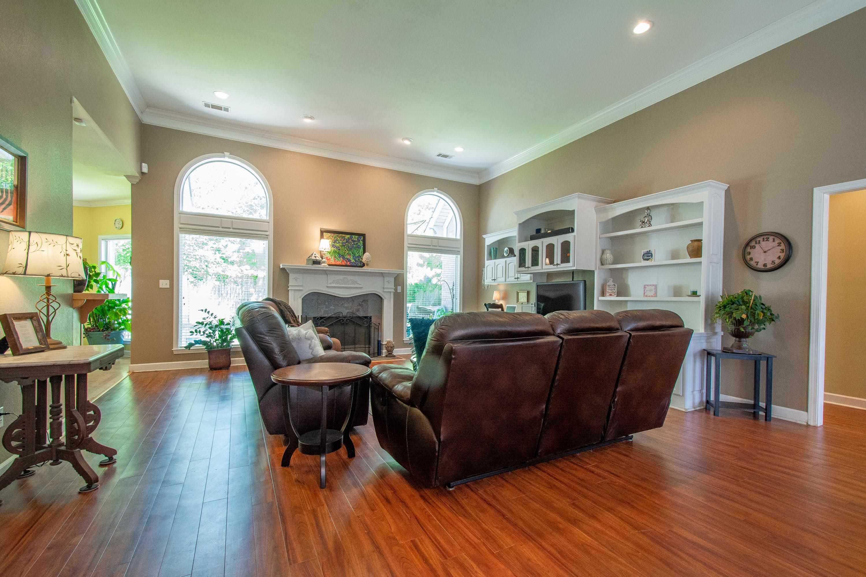 HURRICANE LAKE EST - Residential