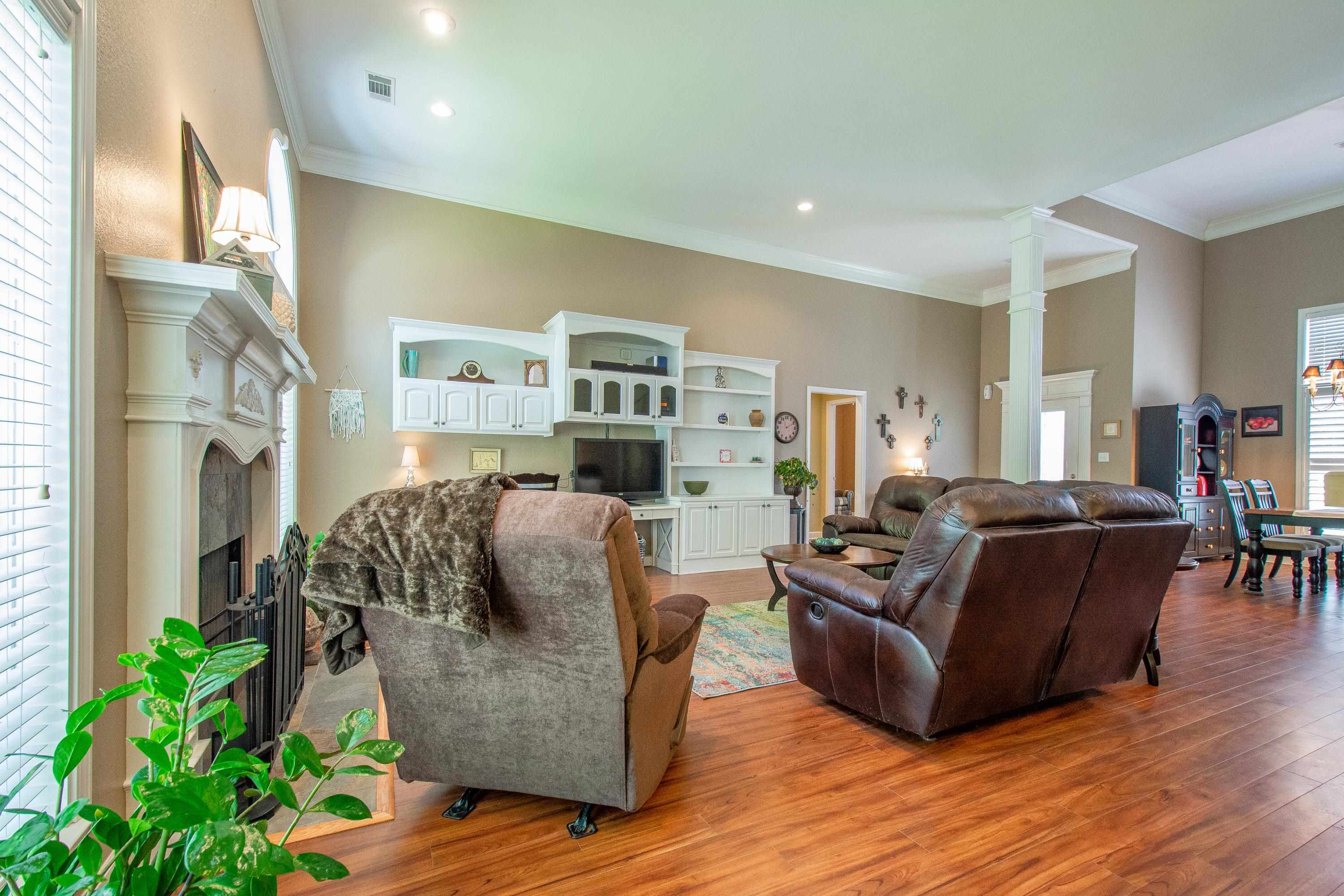 HURRICANE LAKE EST - Residential