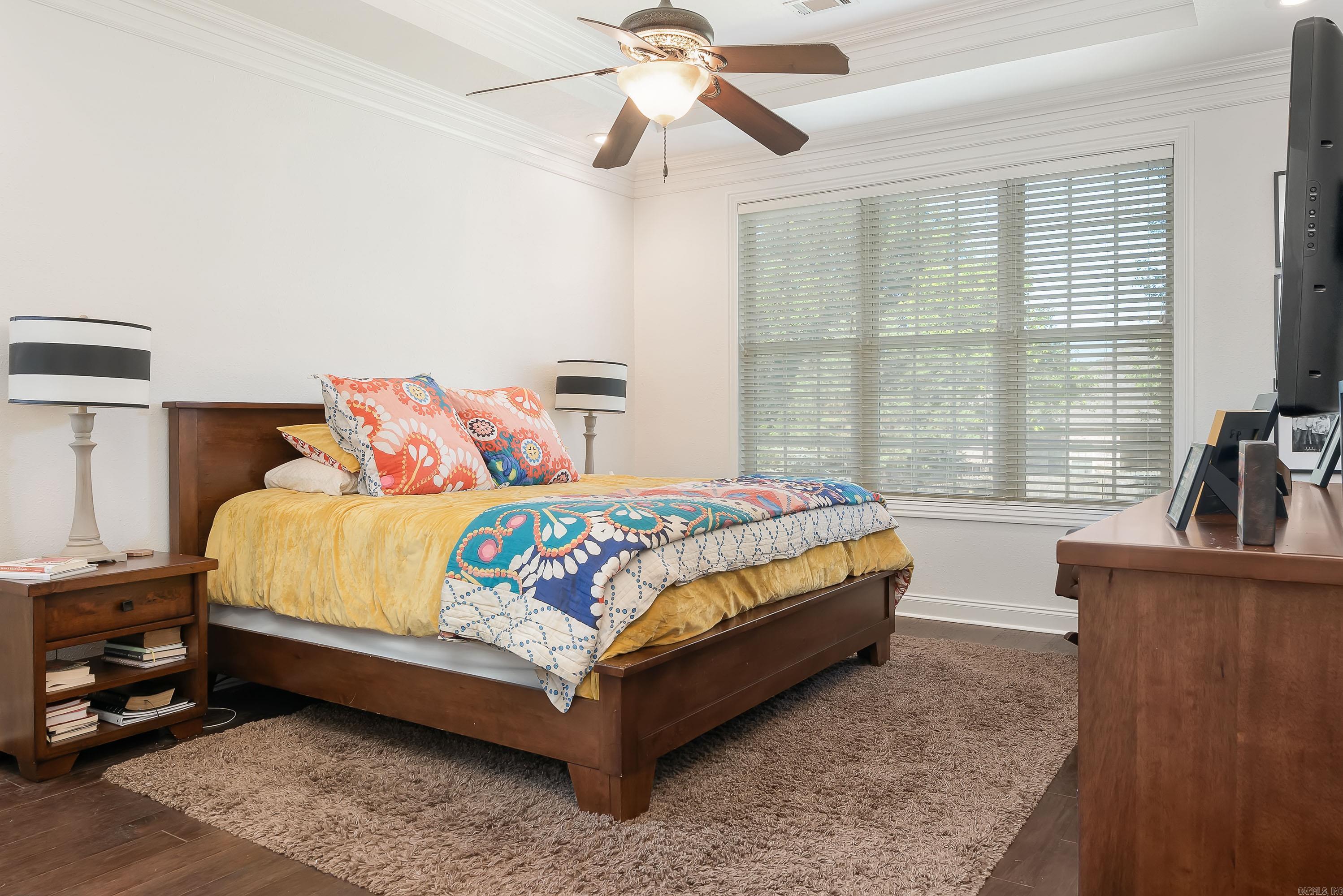 JAMESTOWN MANOR - Residential