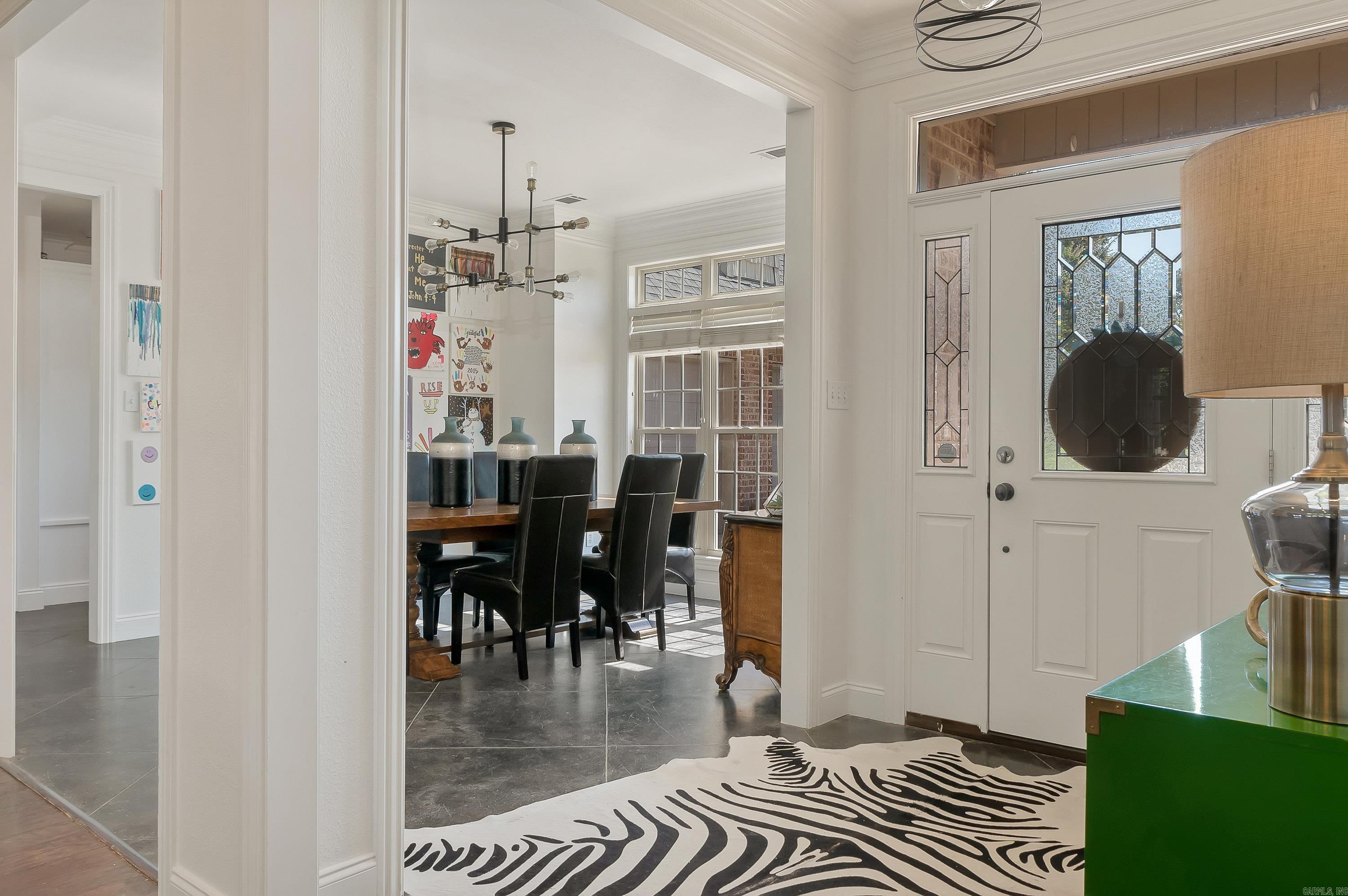 JAMESTOWN MANOR - Residential