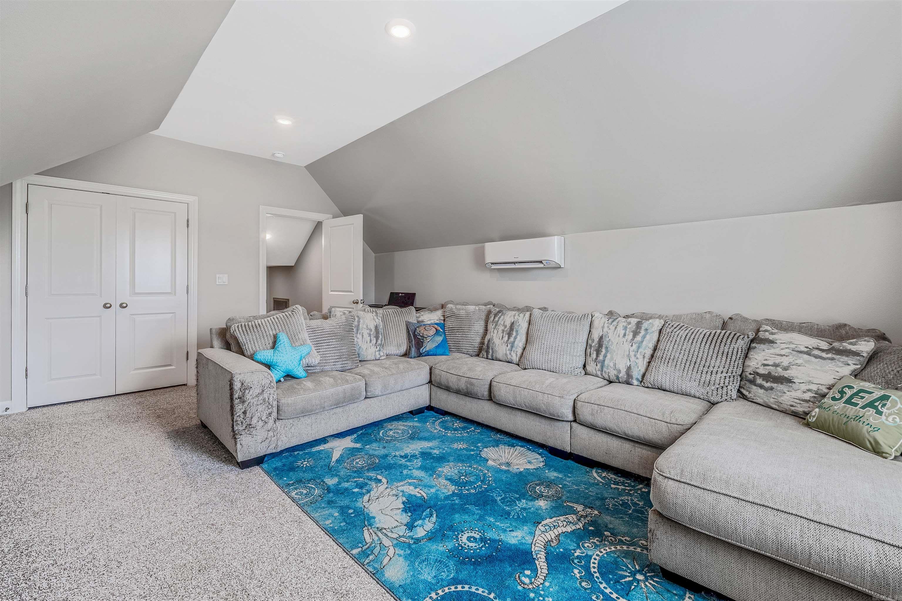 STONEHILL - Residential