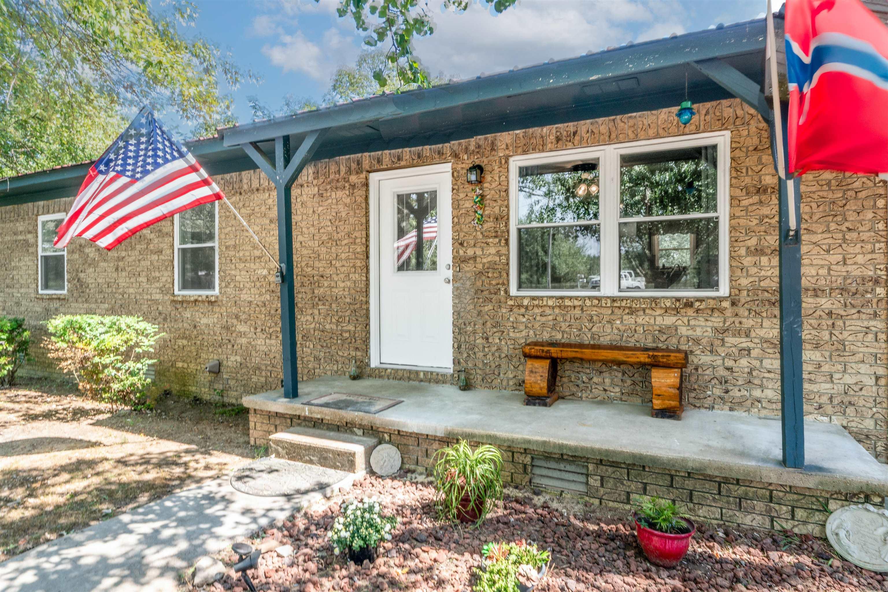 Welcome to this charming 4-bedroom, 2-bath home tucked away on a quiet cul-de-sac in Pleasant Plains, AR. Sitting on a large lot, this property offers the perfect blend of privacy and space, backing up to open pasture for peaceful views and a country feel. Inside, youāll find a comfortable layout with plenty of room for family and guests, along with inviting living spaces designed for everyday living or entertaining. The spacious lot provides endless possibilitiesāwhether youāre looking for room to garden, play, or simply relax and enjoy the outdoors. A rare find in a serene setting, this home combines small-town charm with the comfort of modern living.