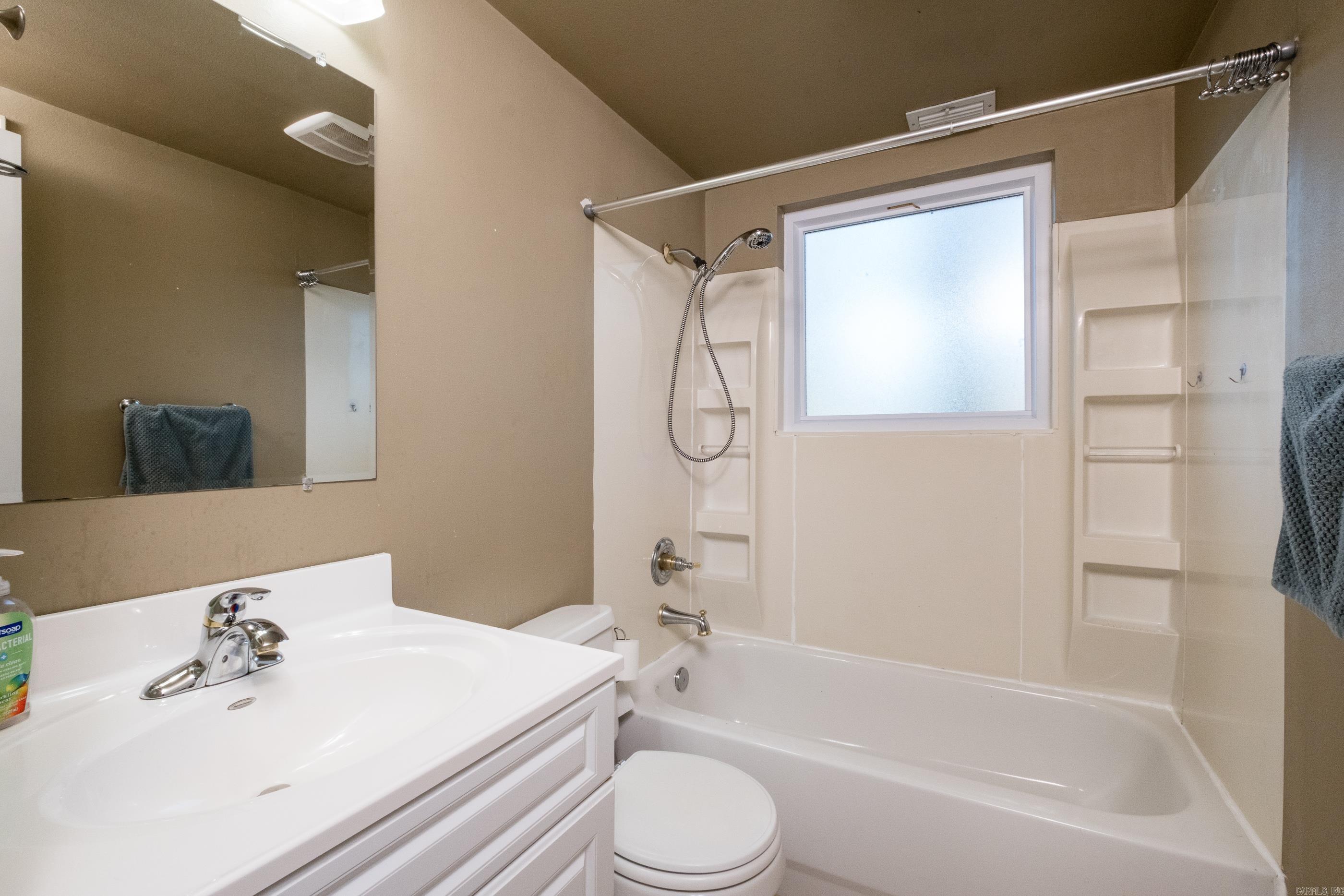 INDIAN HILLS - Residential