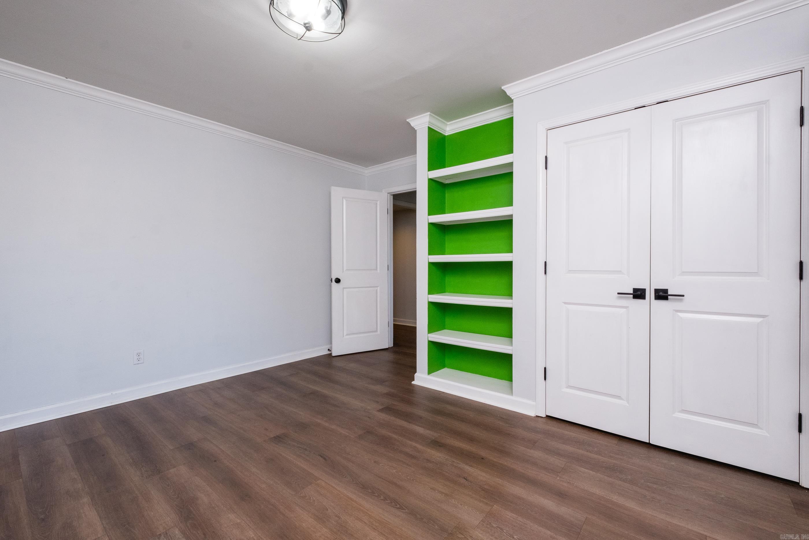 INDIAN HILLS - Residential