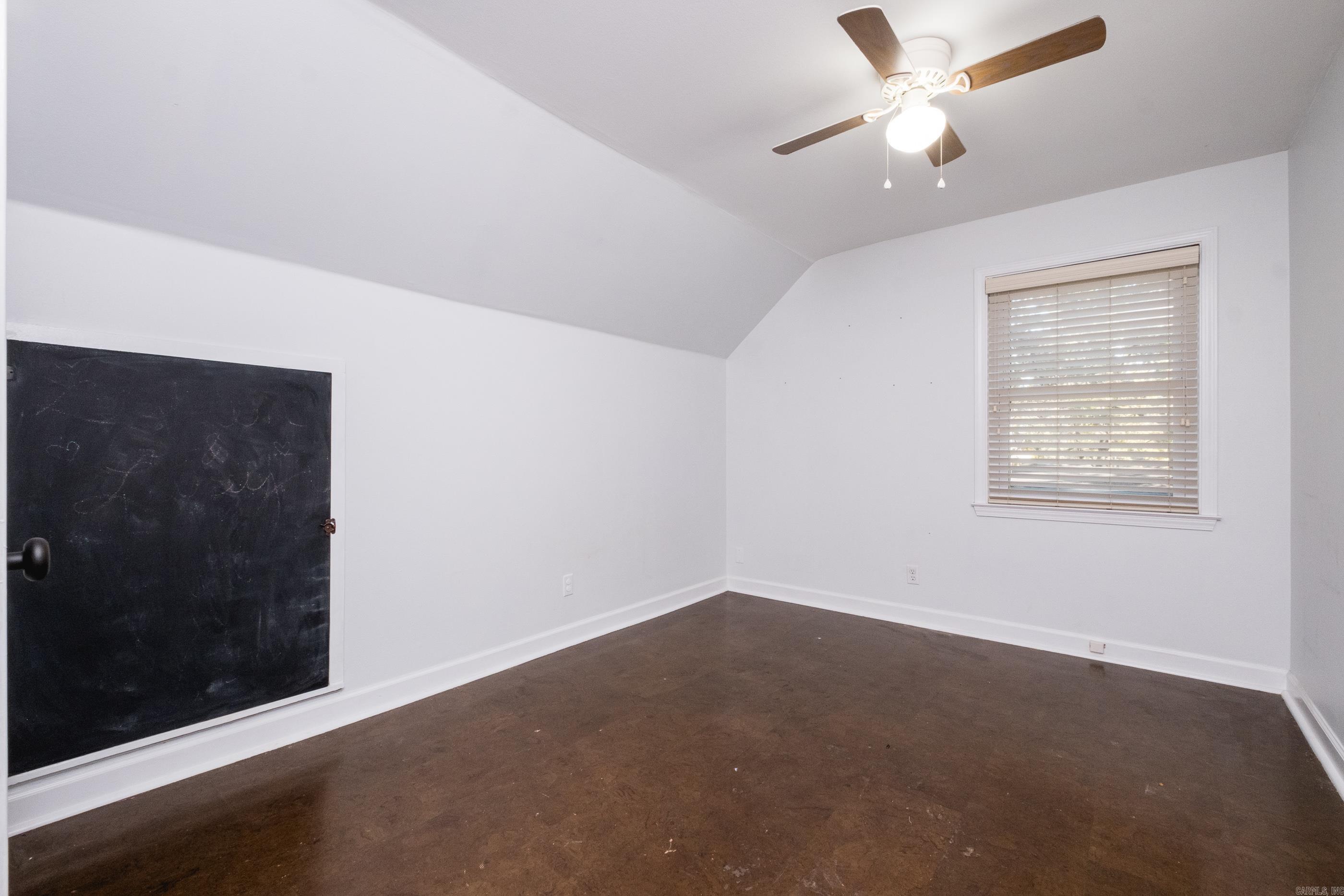 INDIAN HILLS - Residential