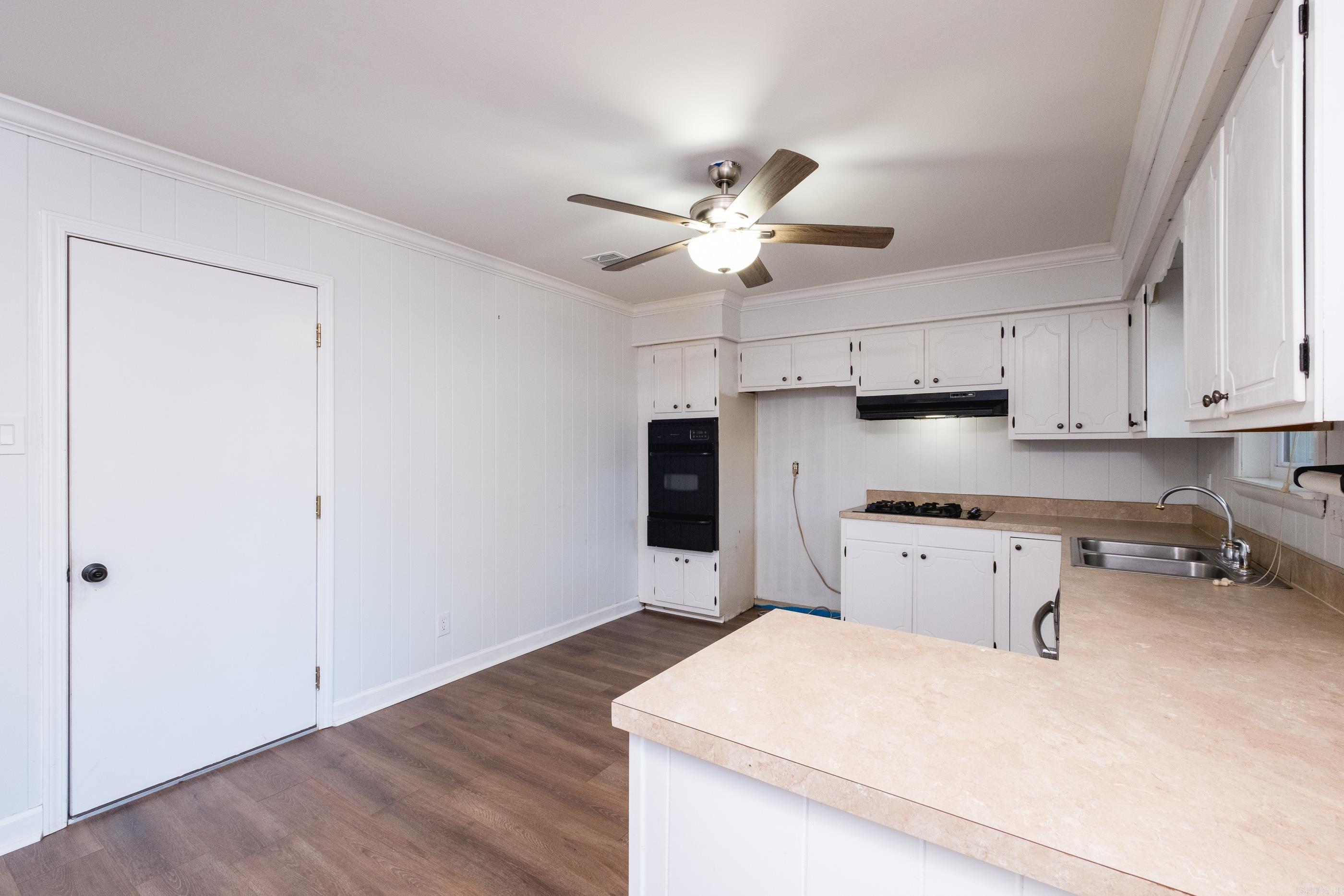 INDIAN HILLS - Residential