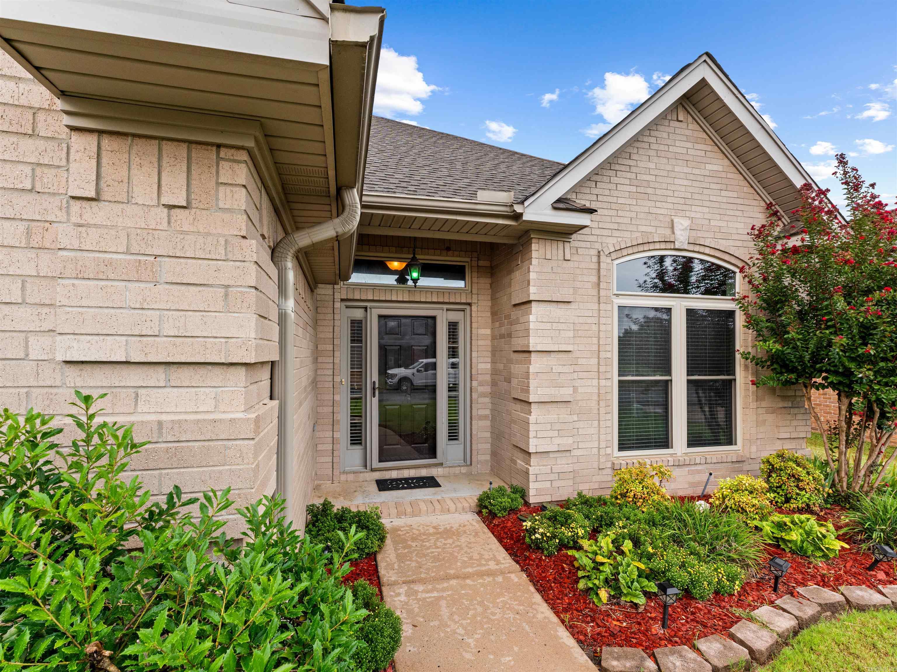 COUNTRY CLUB OF ARK THE - Residential