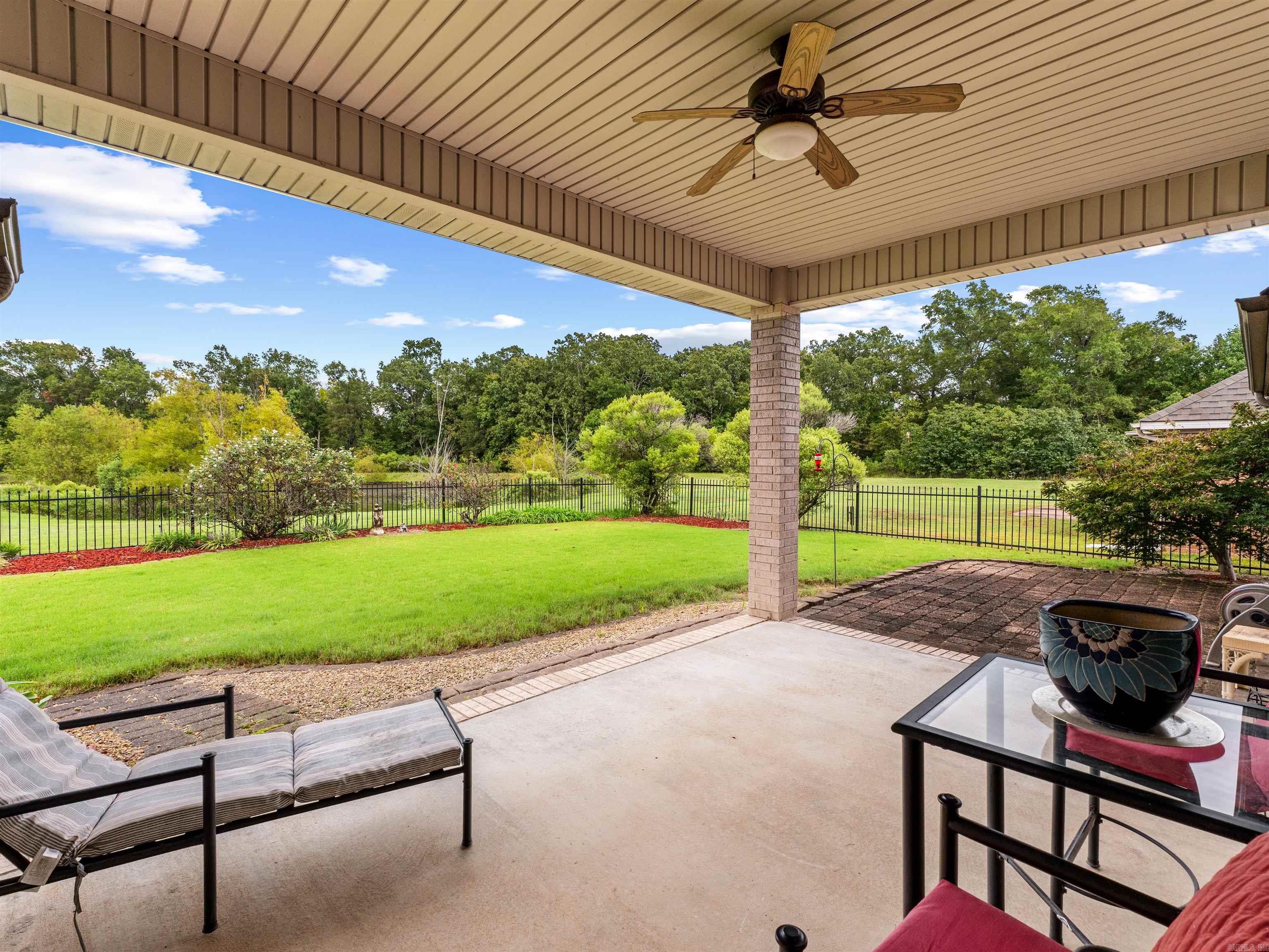 COUNTRY CLUB OF ARK THE - Residential