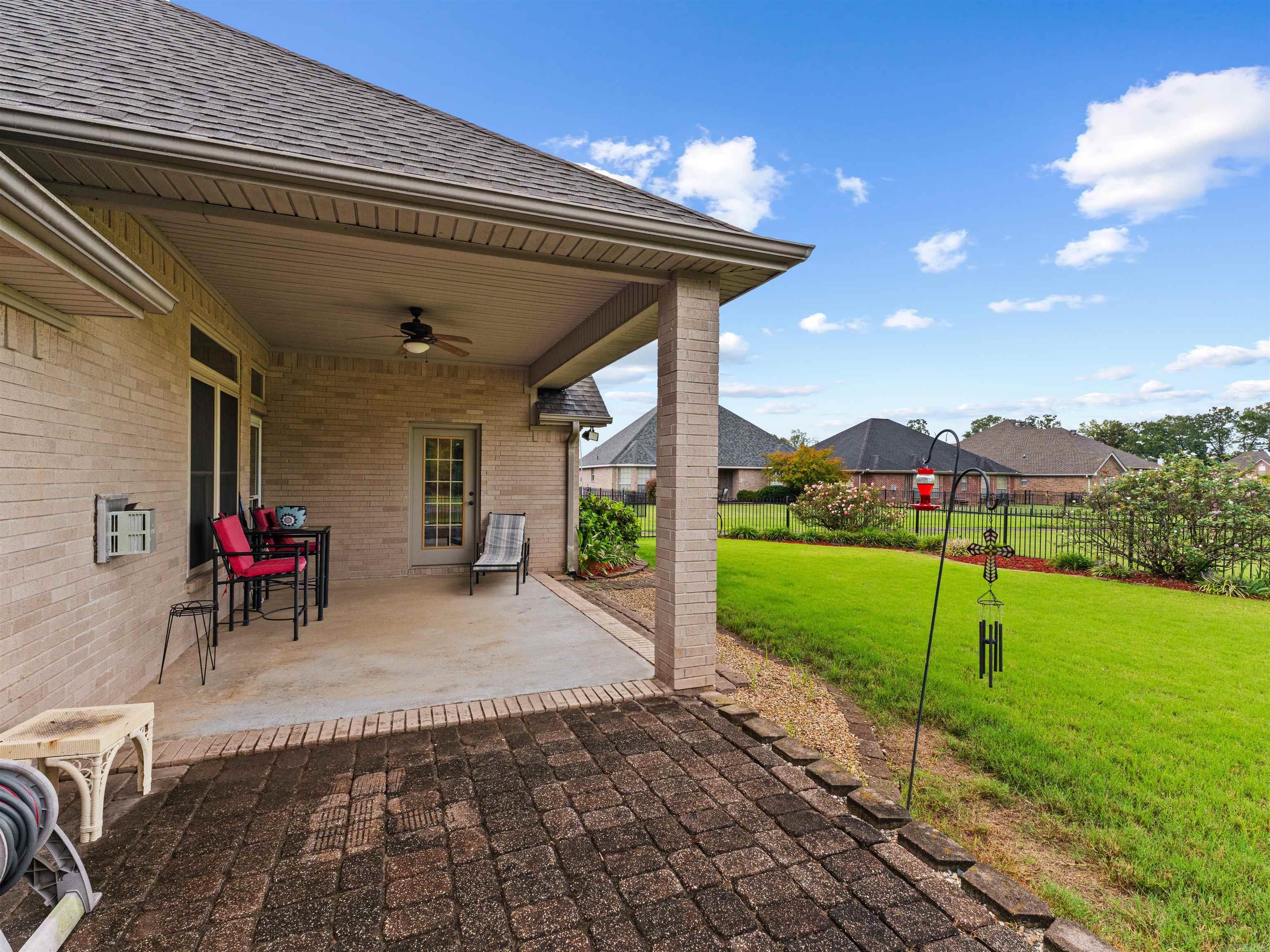 COUNTRY CLUB OF ARK THE - Residential
