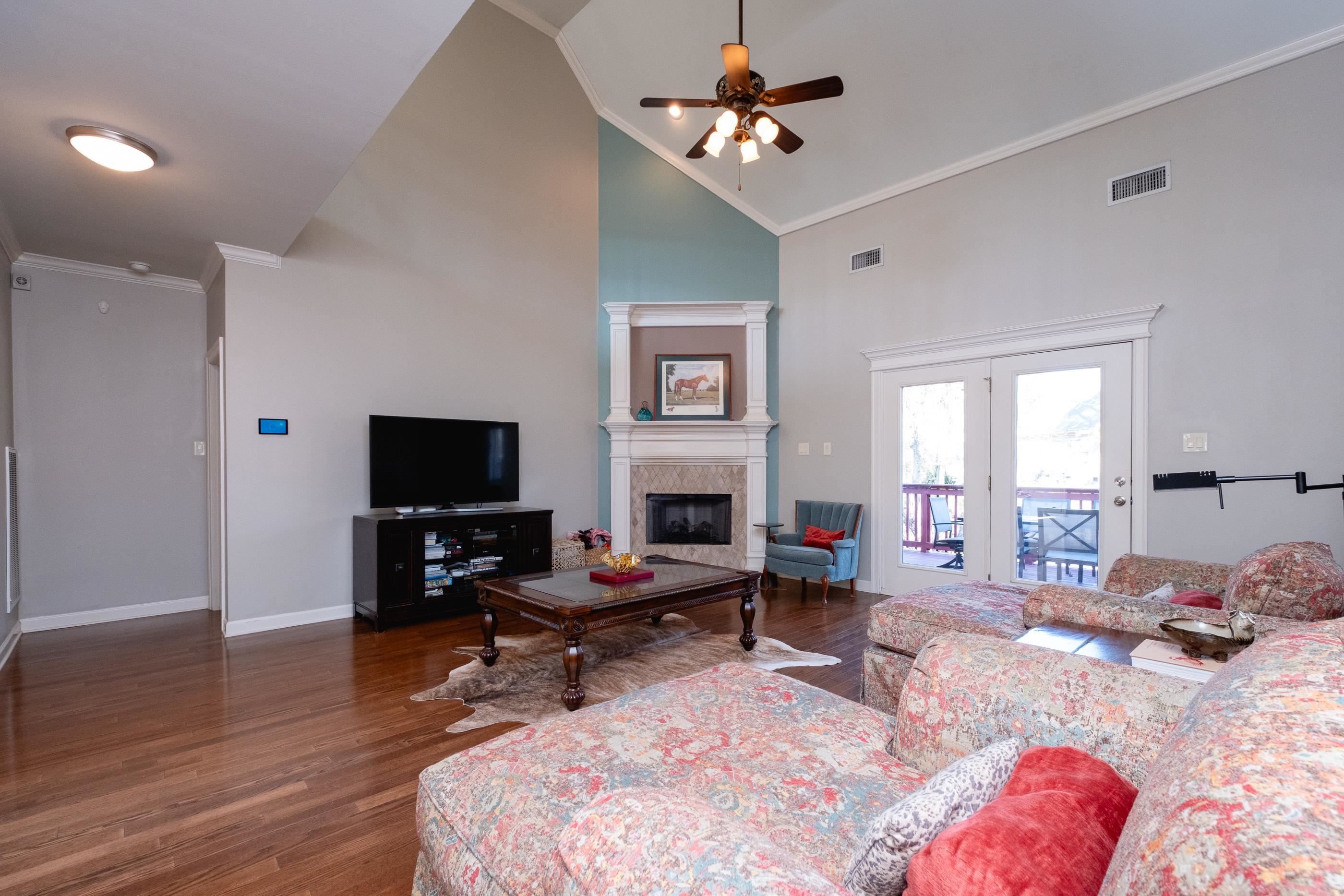 WOODLANDS EDGE - Residential