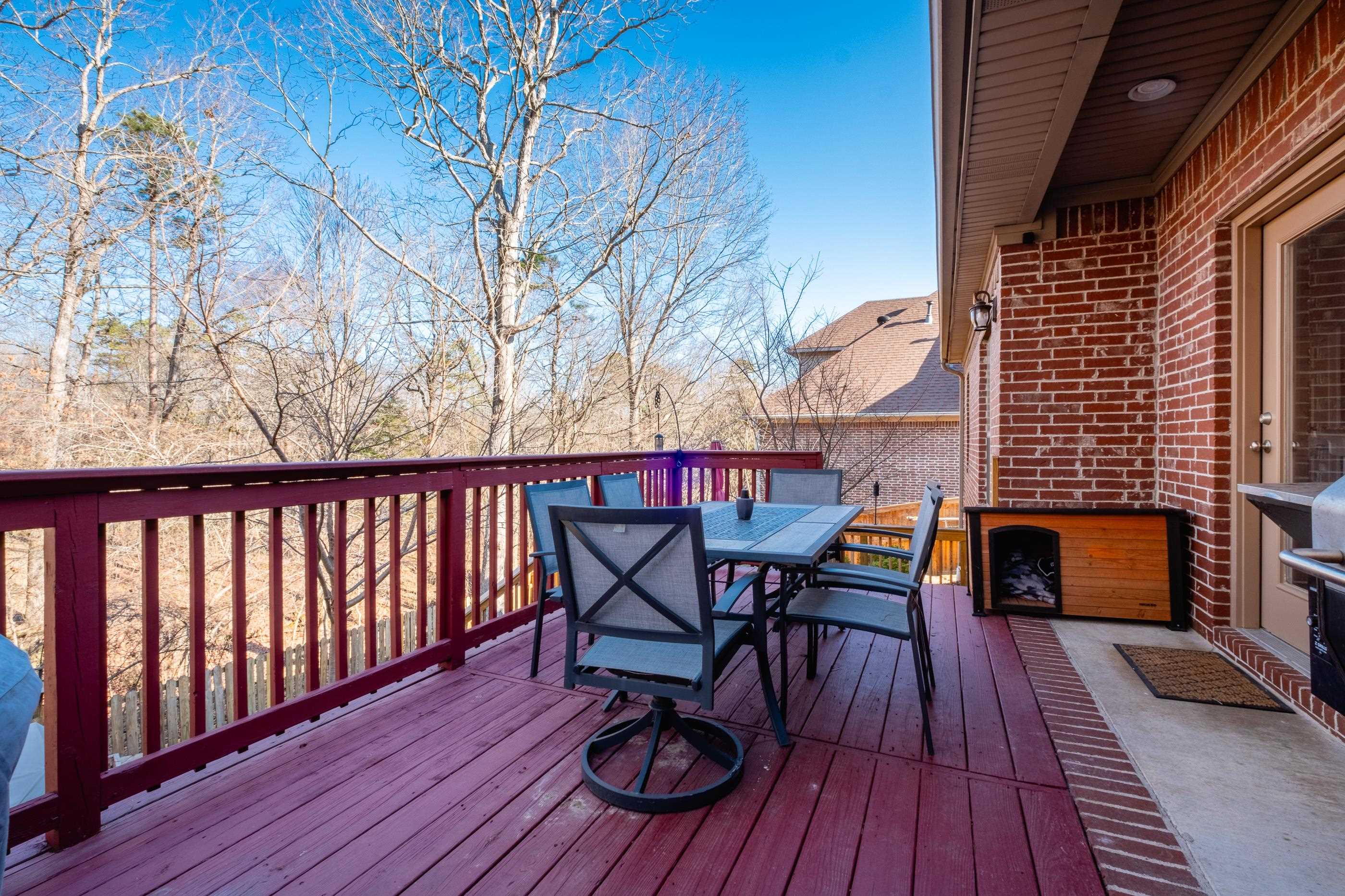 WOODLANDS EDGE - Residential