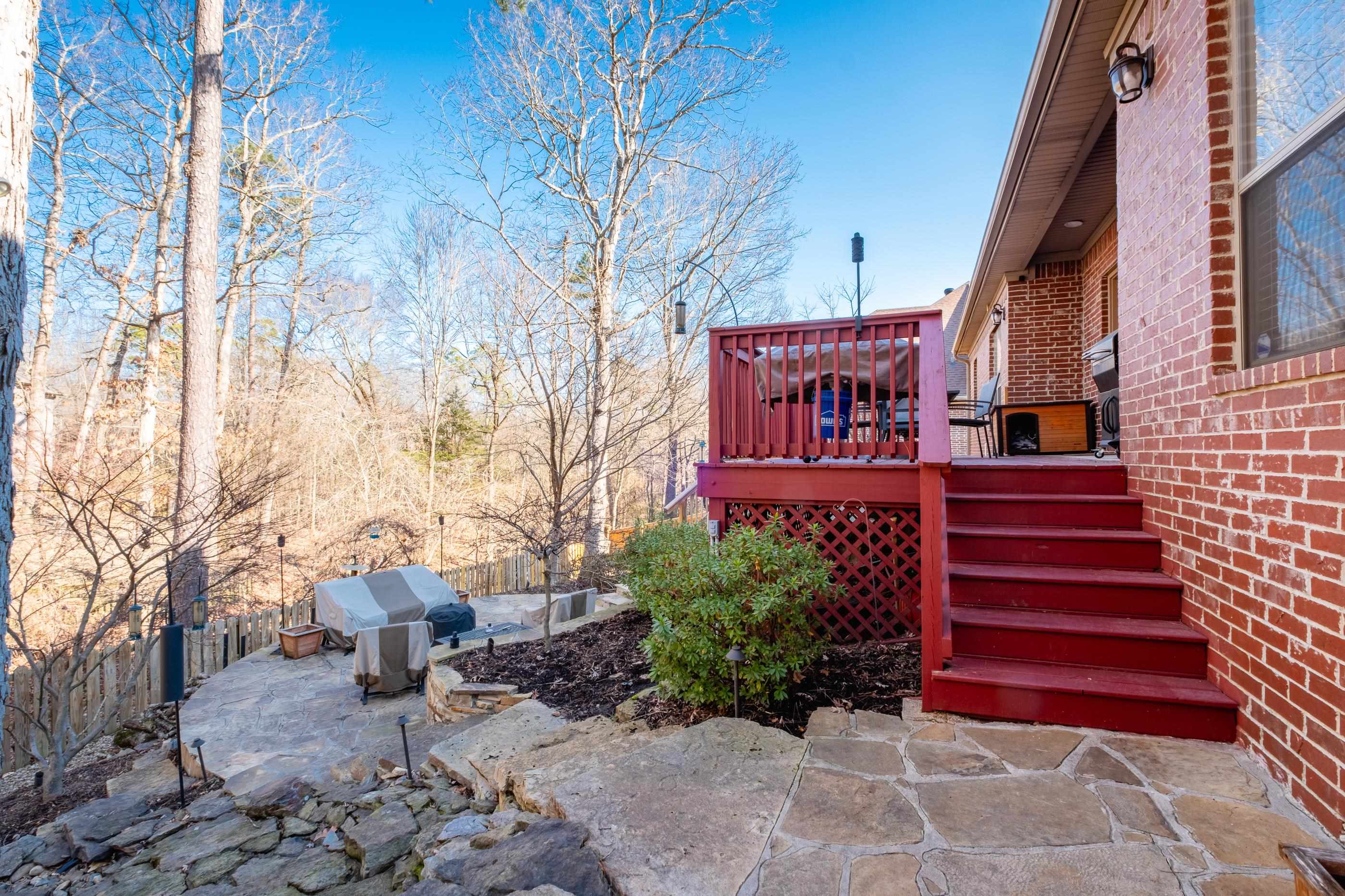 WOODLANDS EDGE - Residential