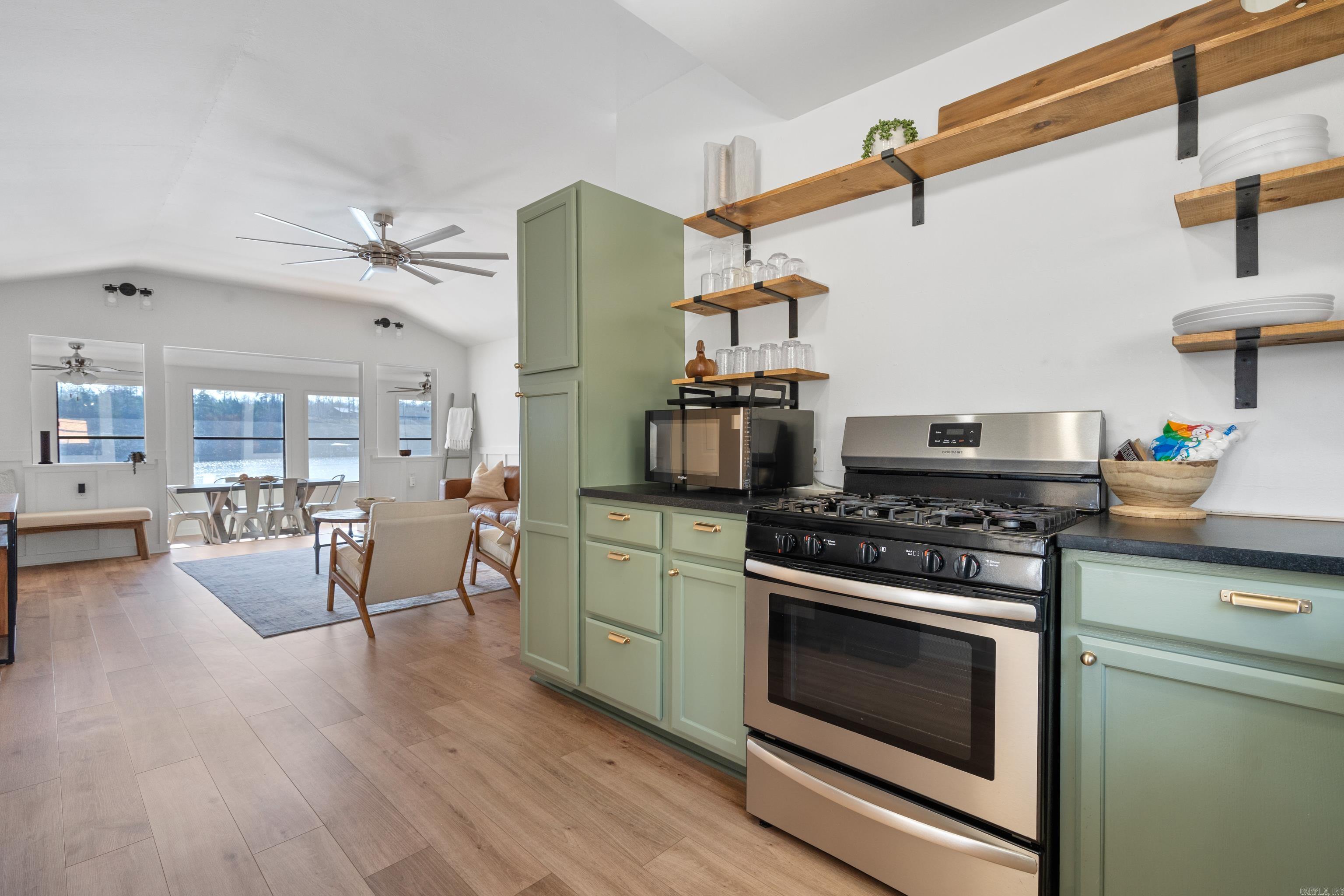 Lake Hamilton Shores - Residential